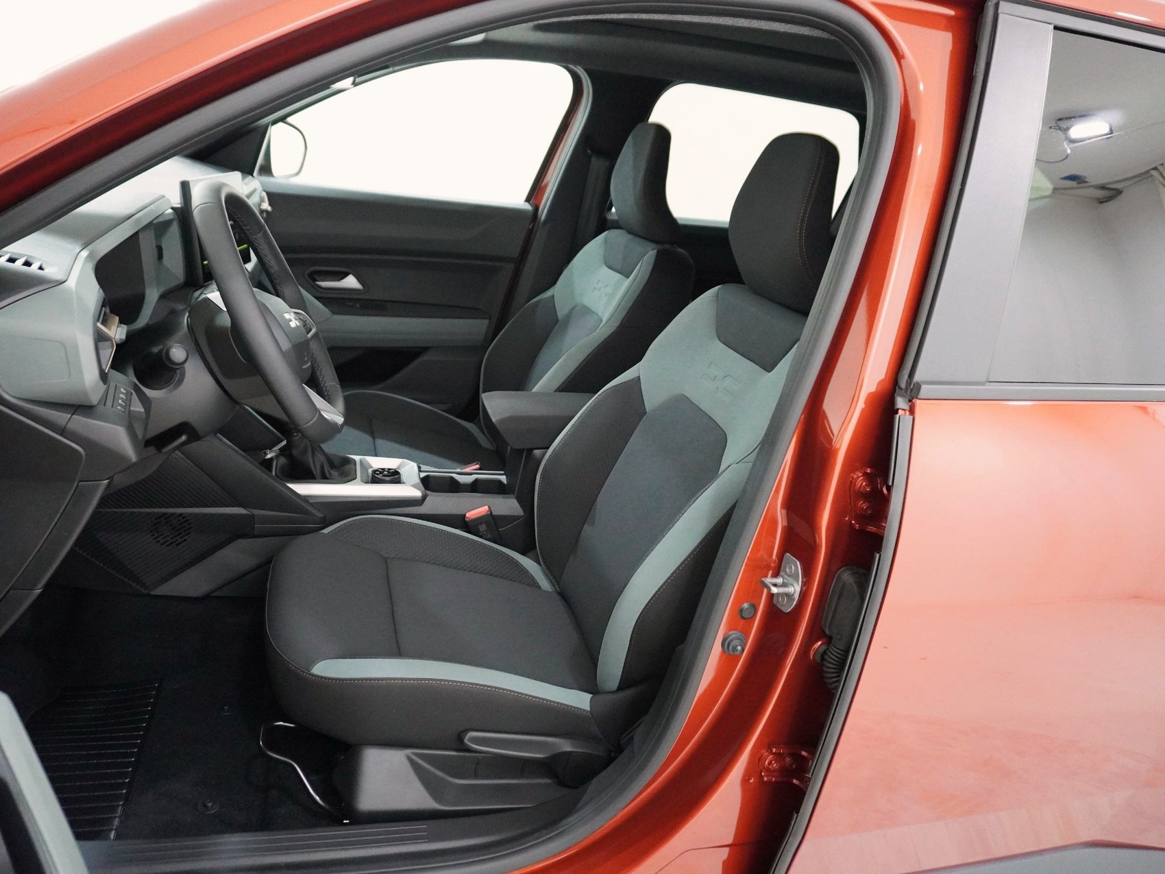 DACIA Bigster 1.2 TCe Extreme 4WD-image-11