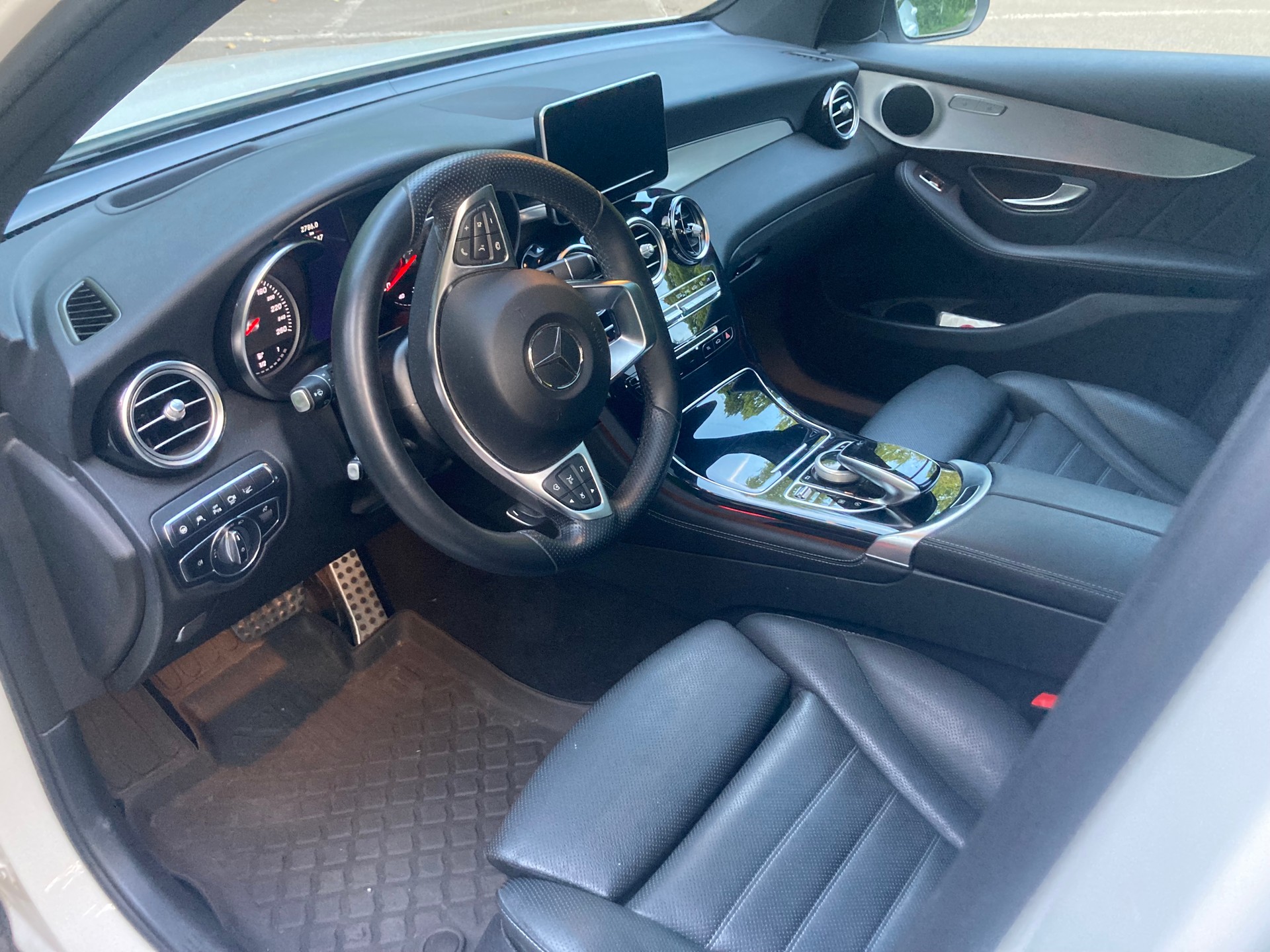 MERCEDES-BENZ GLC 250 d Exclusive 4Matic 9G-Tronic-image-5