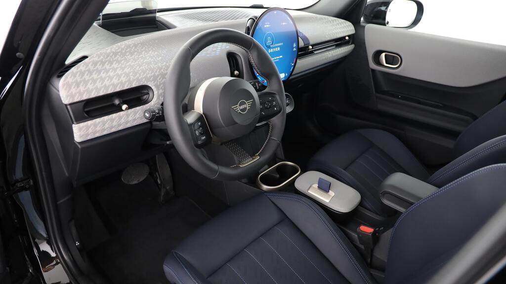 MINI Cooper 5 door C-image-16