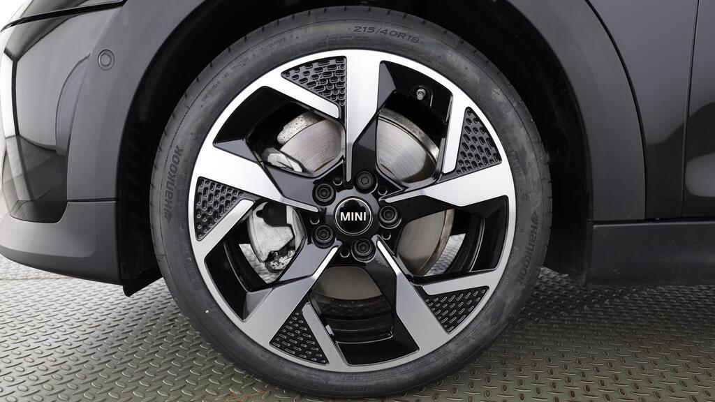 MINI Cooper 5 door C-image-8
