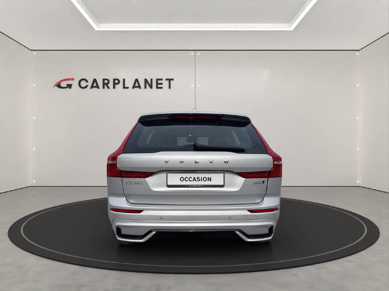 VOLVO XC60 2.0 B5 MH R-Design AWD-image-5