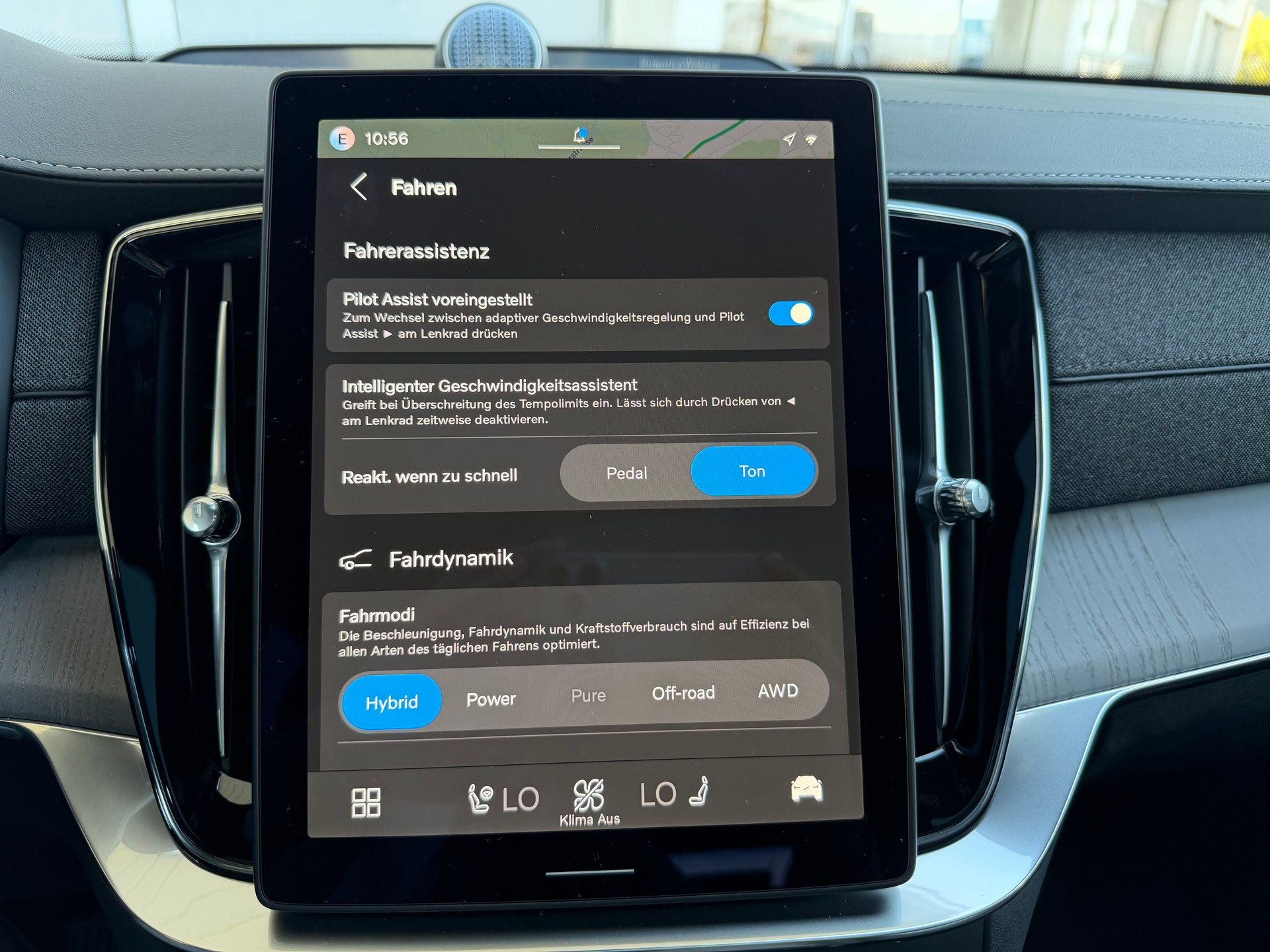 VOLVO XC90 T8 eAWD Ultra Dark XCLUSIVE-image-24