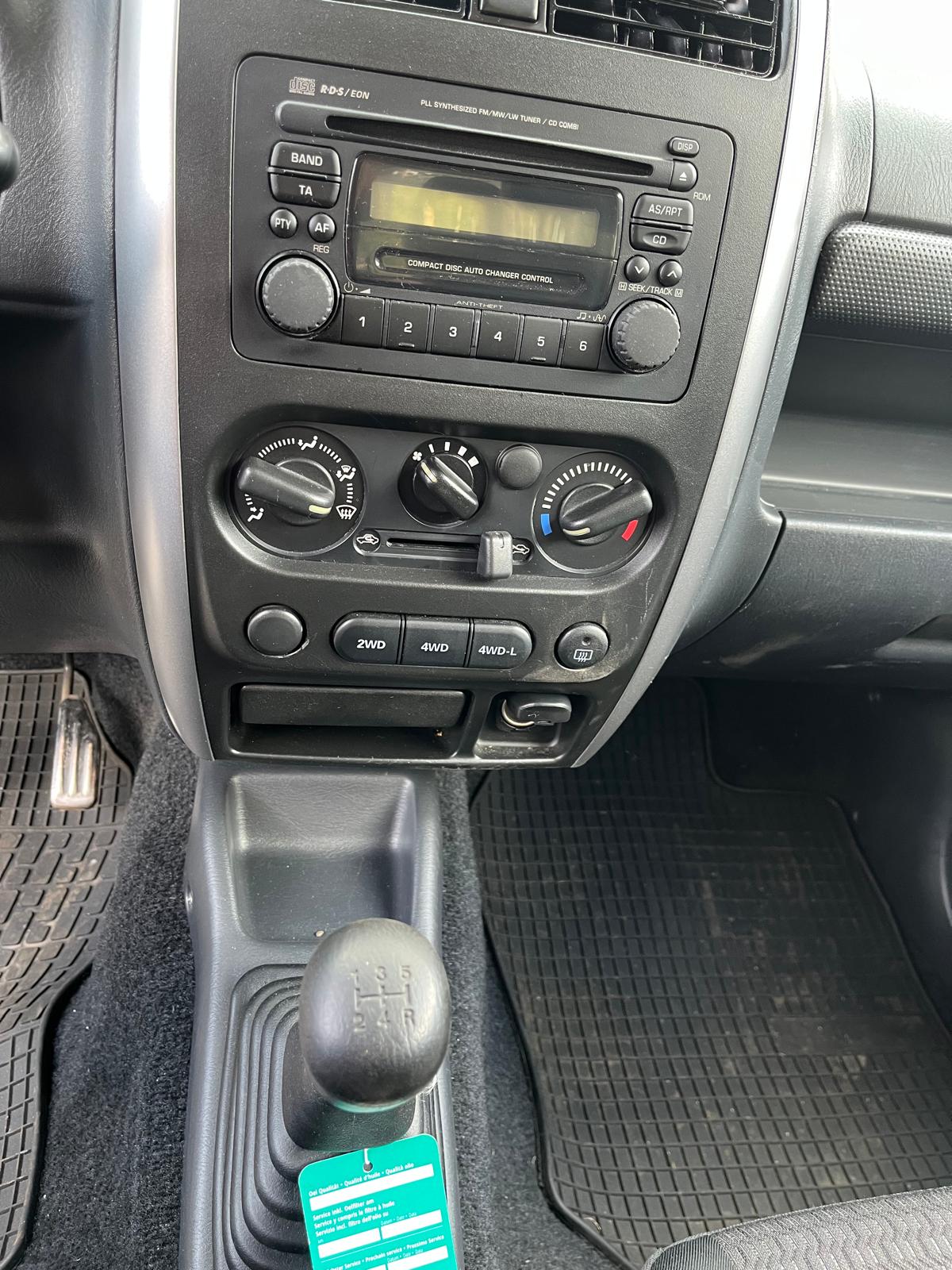 SUZUKI Jimny 1.3 16V Country-image-5