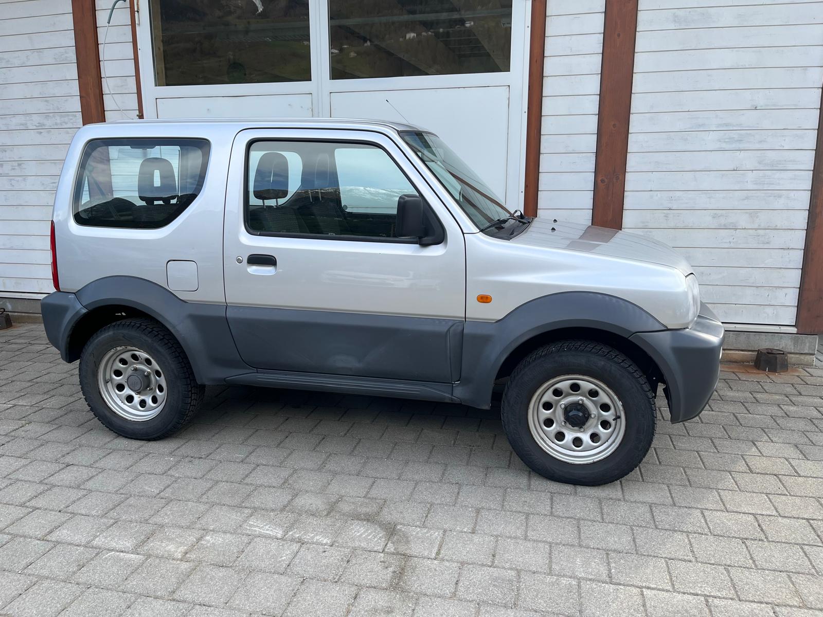 SUZUKI Jimny 1.3 16V Country-image-1