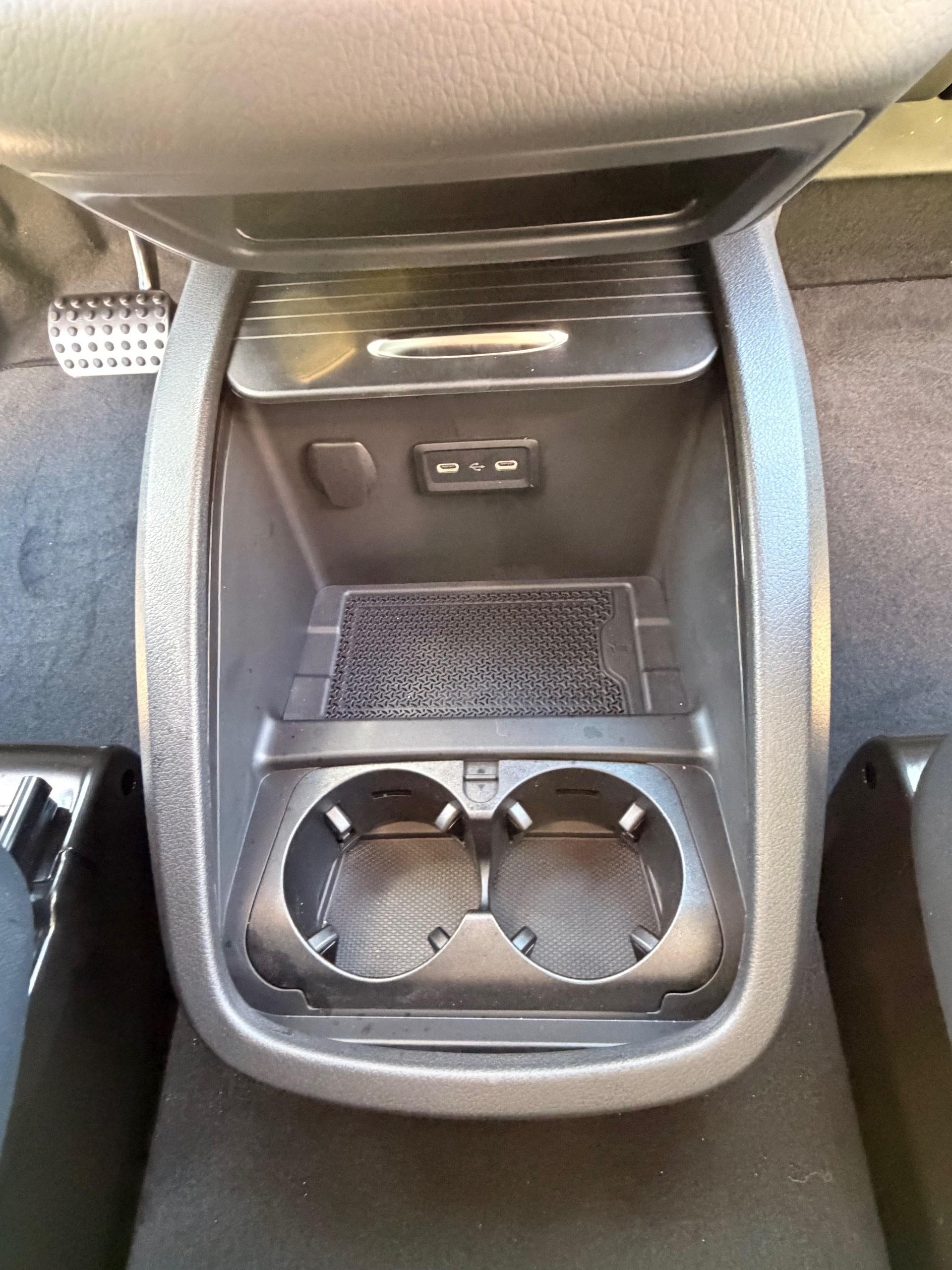 MERCEDES-BENZ V 300 d Swiss Ed. lang 4matic Van-image-7