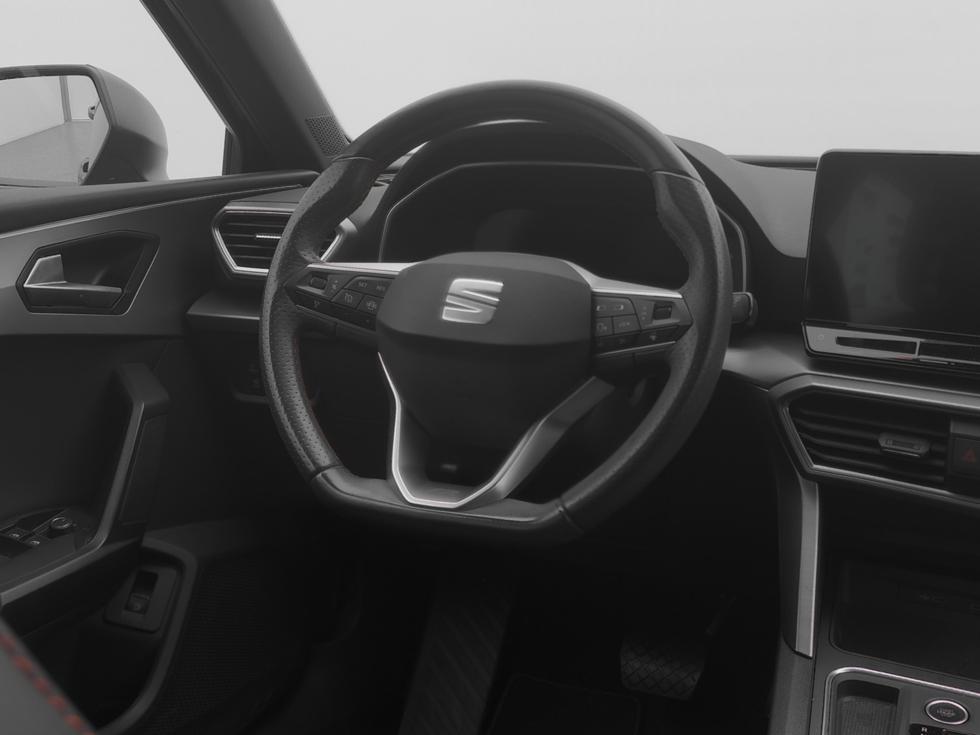 SEAT Leon 1.4 eHybrid pHEV DSG FR-image-6