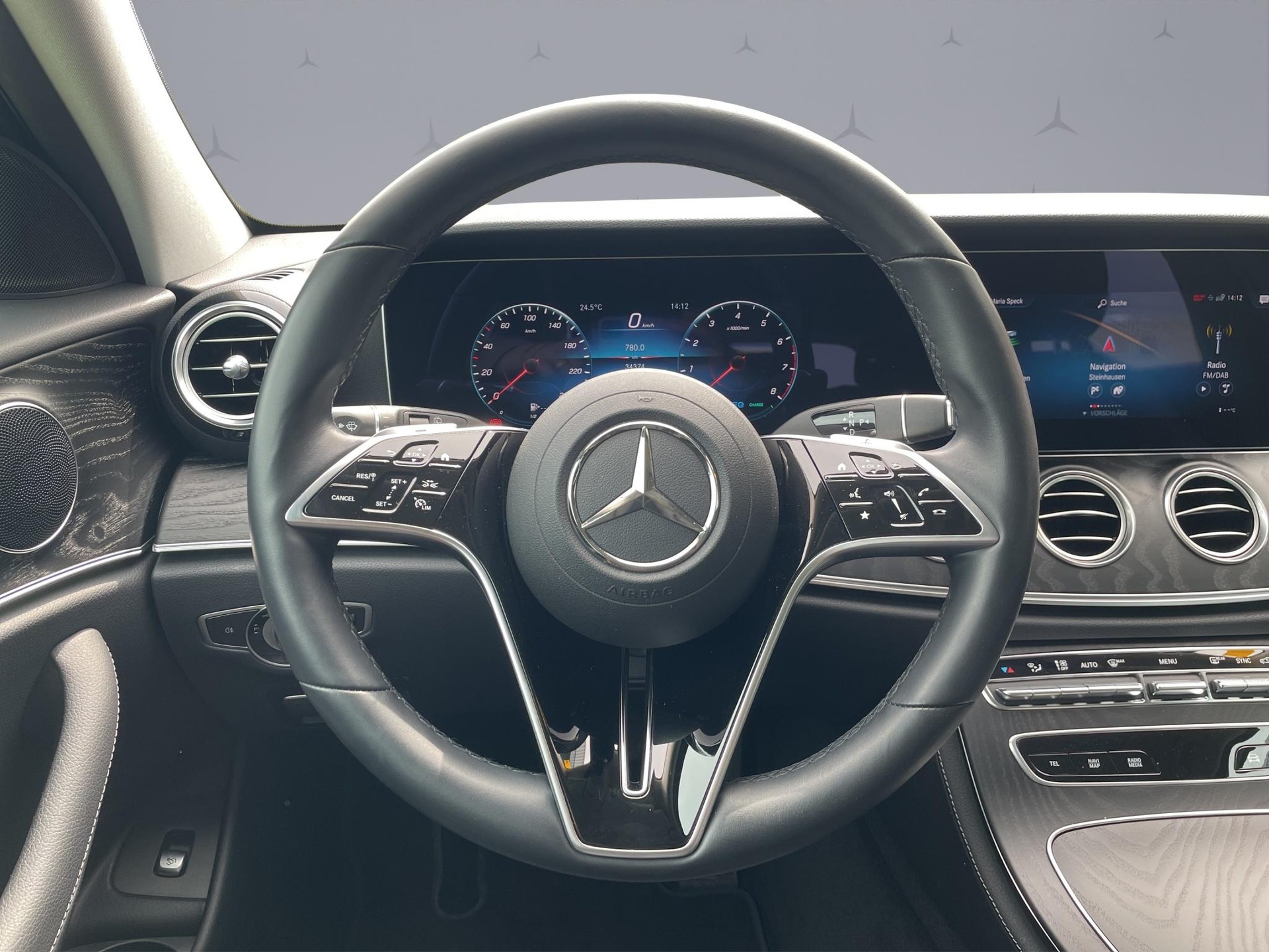 MERCEDES-BENZ E 450 Avantgarde 4matic Kombi-image-10