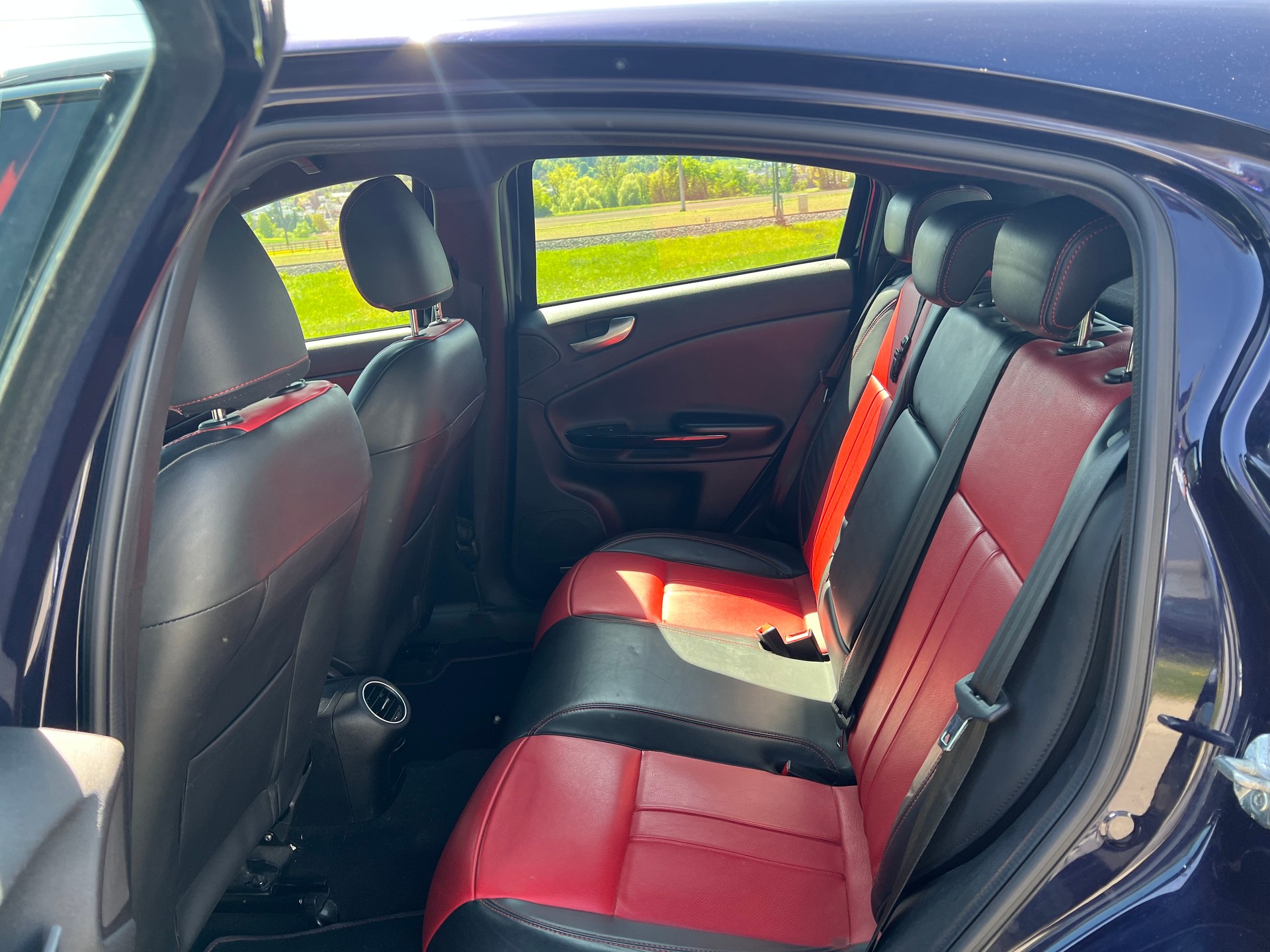 ALFA ROMEO Giulietta 1.4 MultiAir Distinctive TCT-image-21