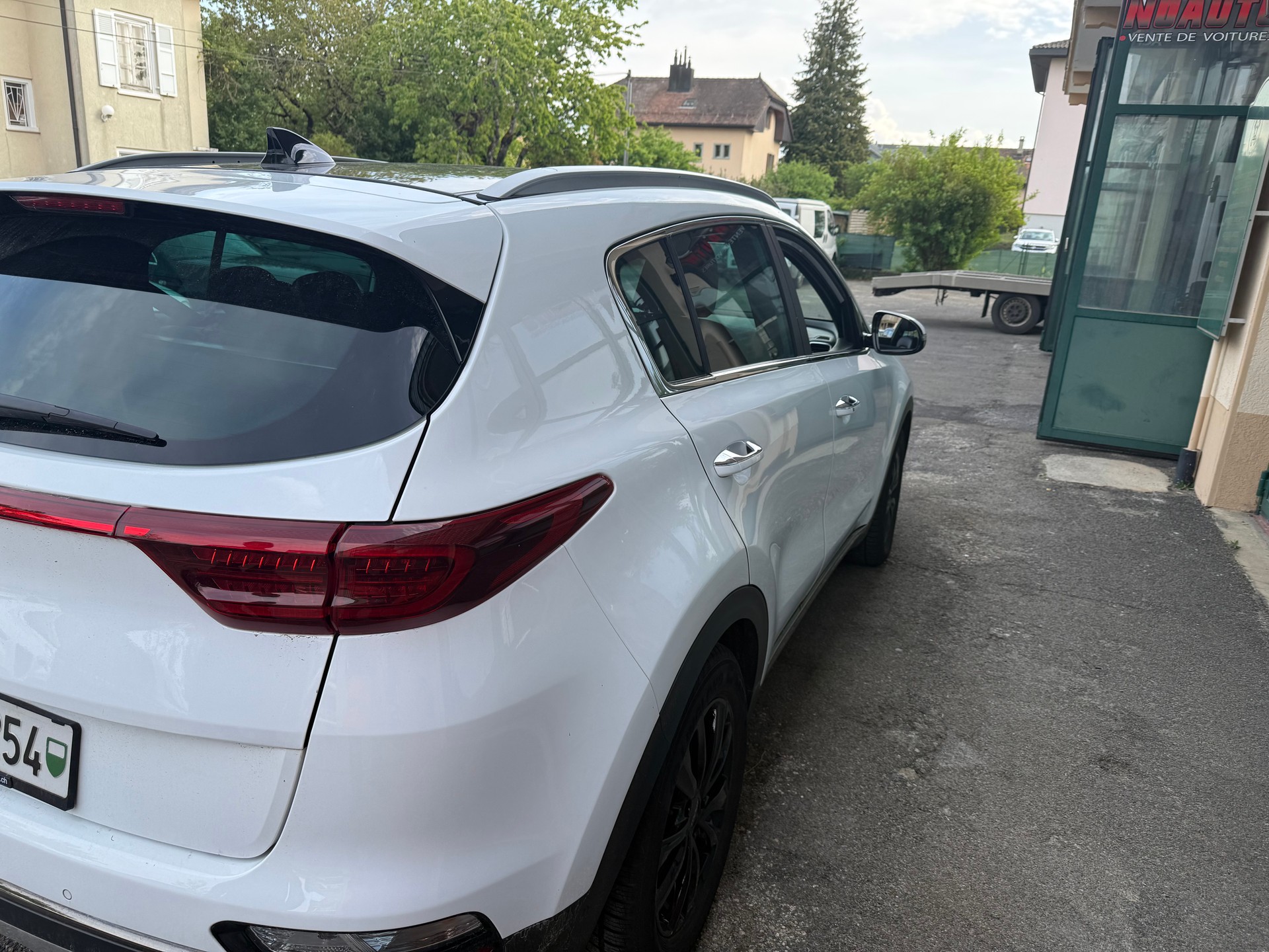 KIA Sportage 2.0CRDi Mild Hybrid Style 4WD Automat-showroom-element-3