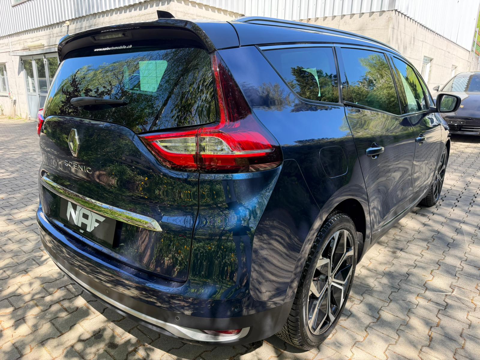 RENAULT Grand Scénic 1.3 16V Turbo Intens EDC-image-4
