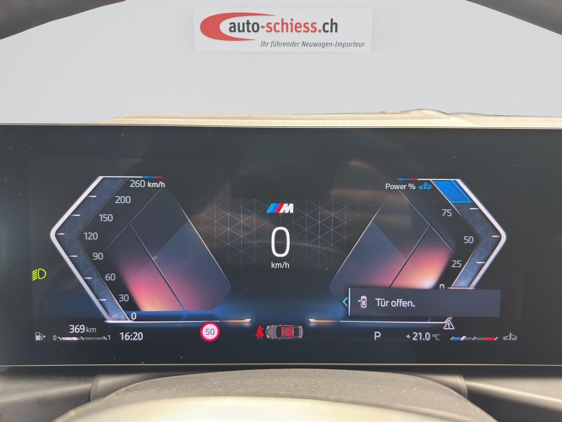 BMW 320d xDrive M Sport Steptronic-image-10