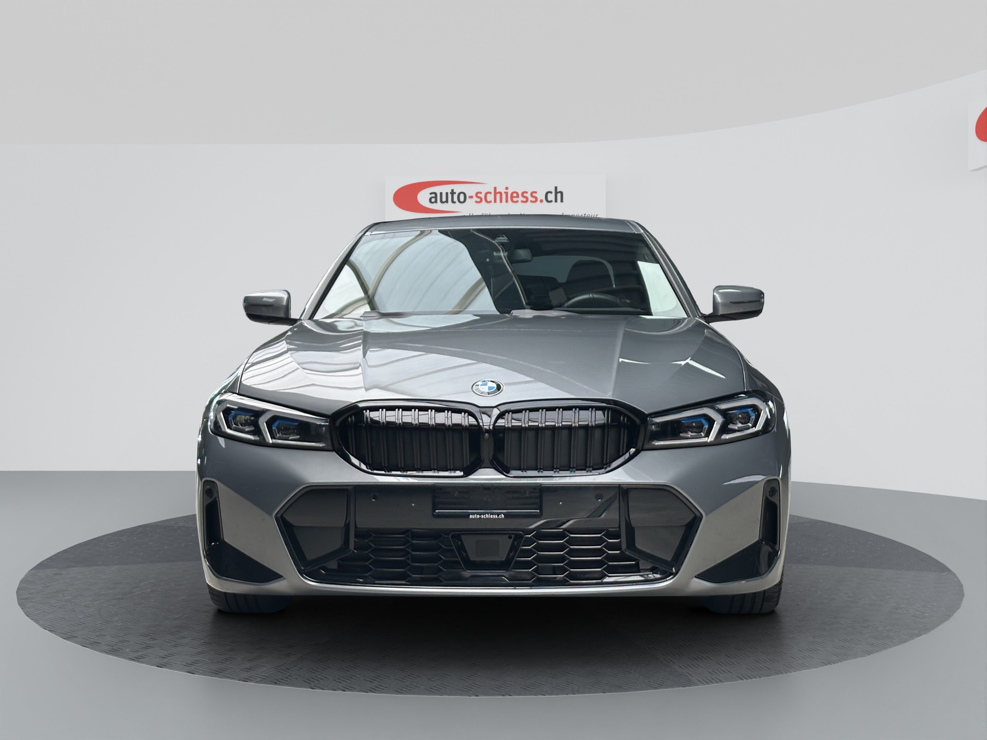 BMW 320d xDrive M Sport Steptronic-image-1