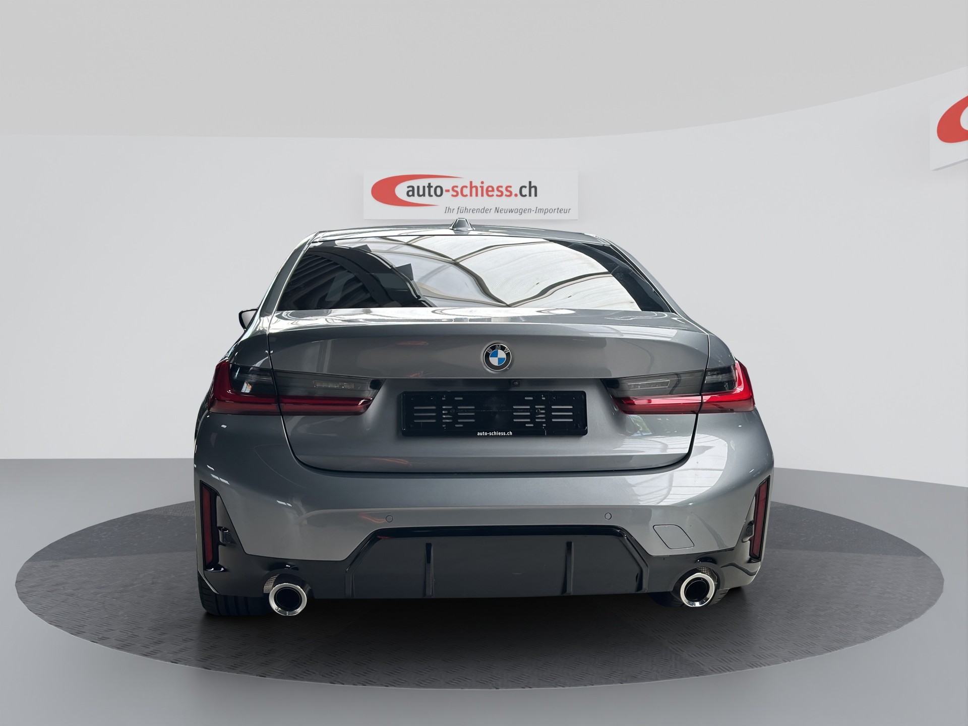 BMW 320d xDrive M Sport Steptronic-image-3