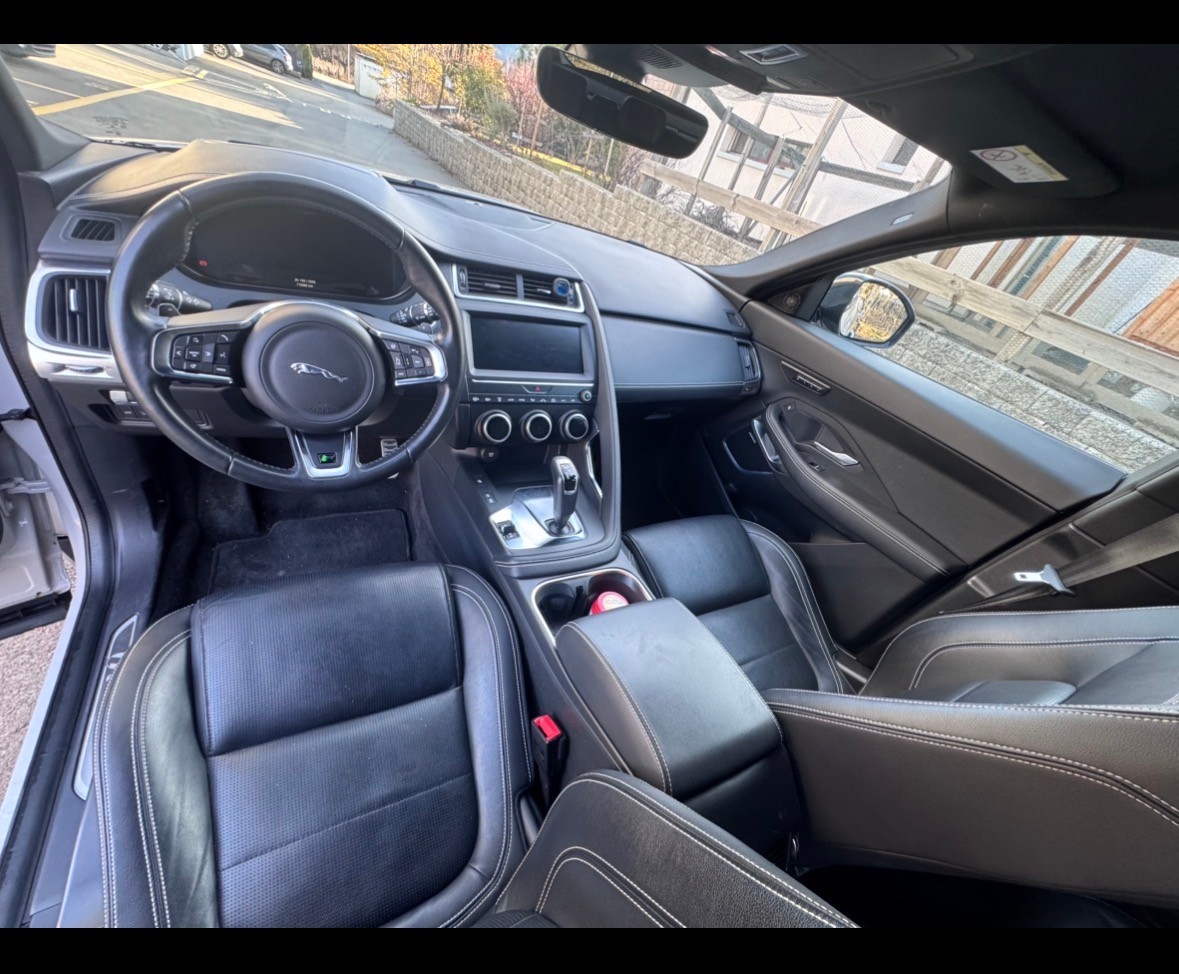 JAGUAR 2.0 T 250 AWD-image-4