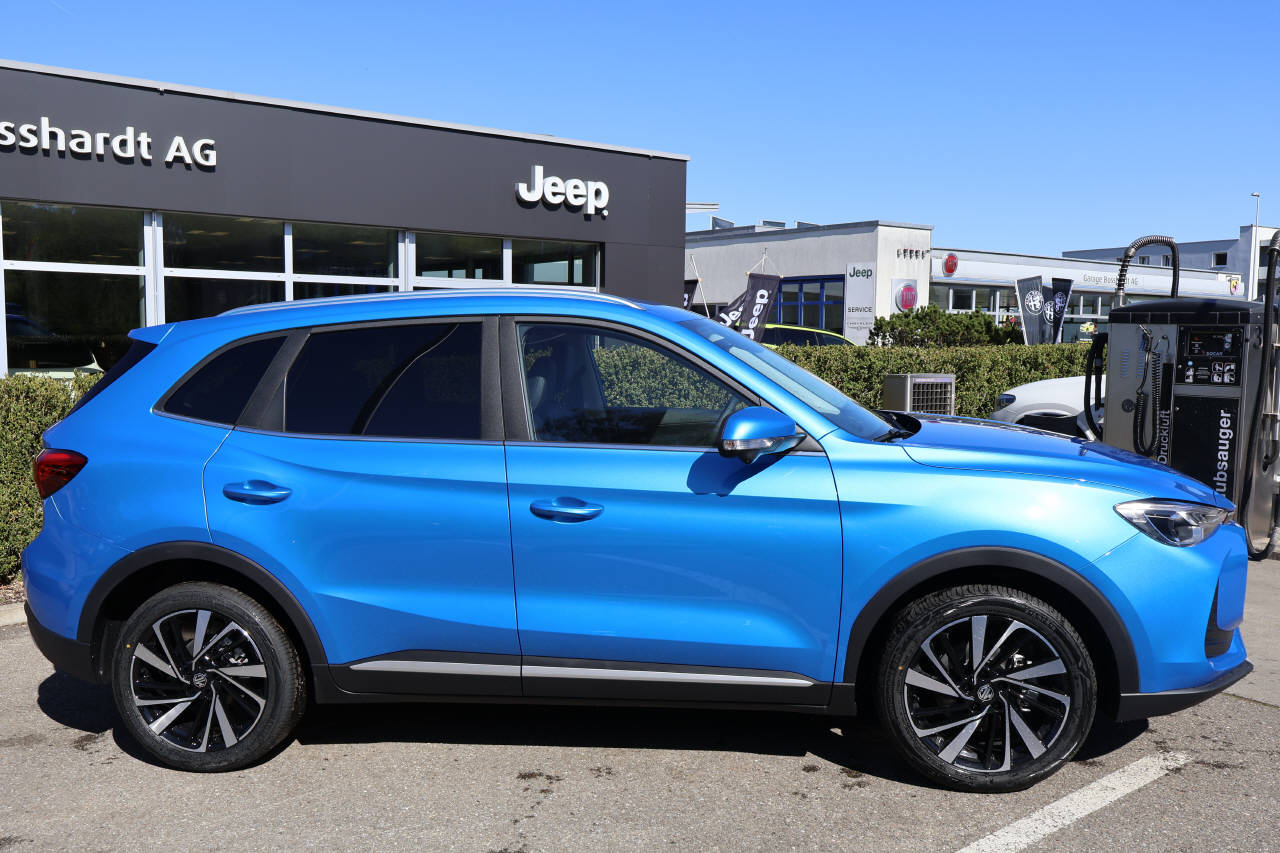 MG ZS 1.5 Hybrid+ Luxury-image-1