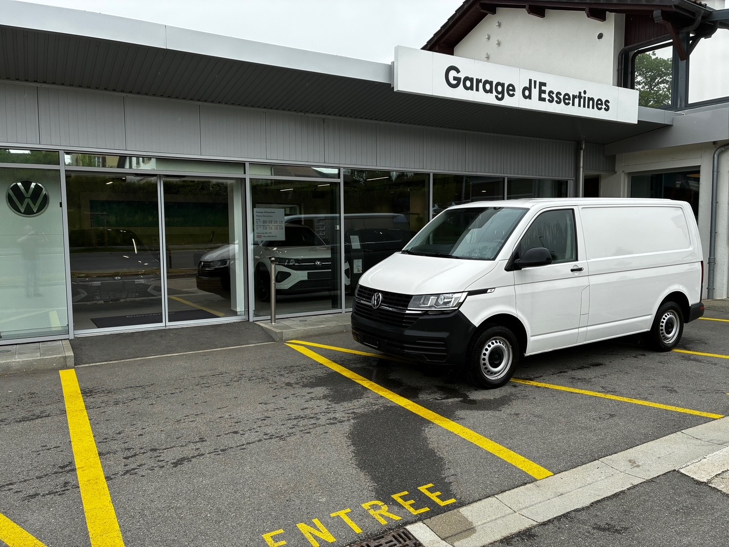 VW T6.1 2.0 TDI Entry-image-2