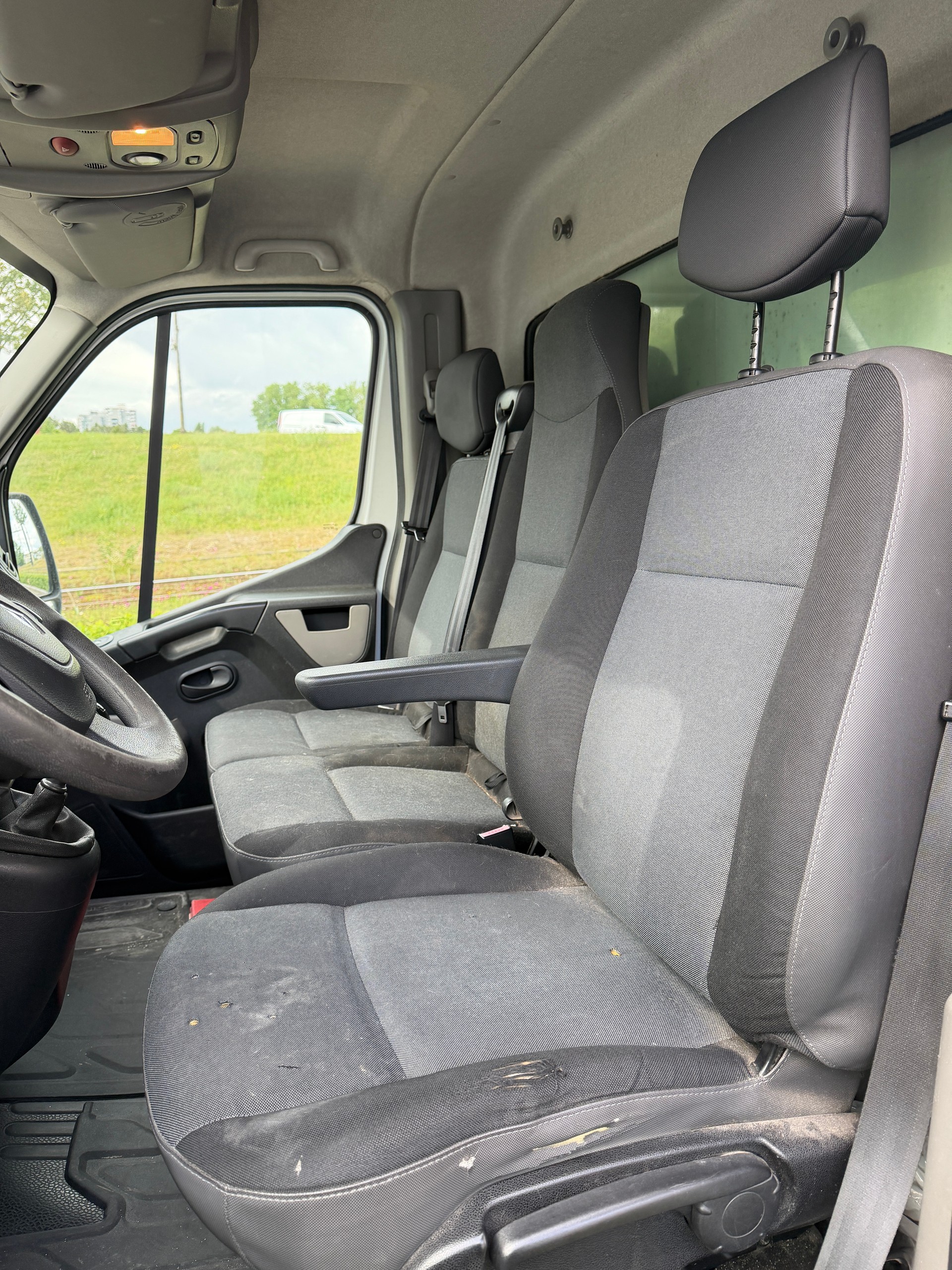 RENAULT Master T35 ENERGY 2.3dCi 135 L2-image-7