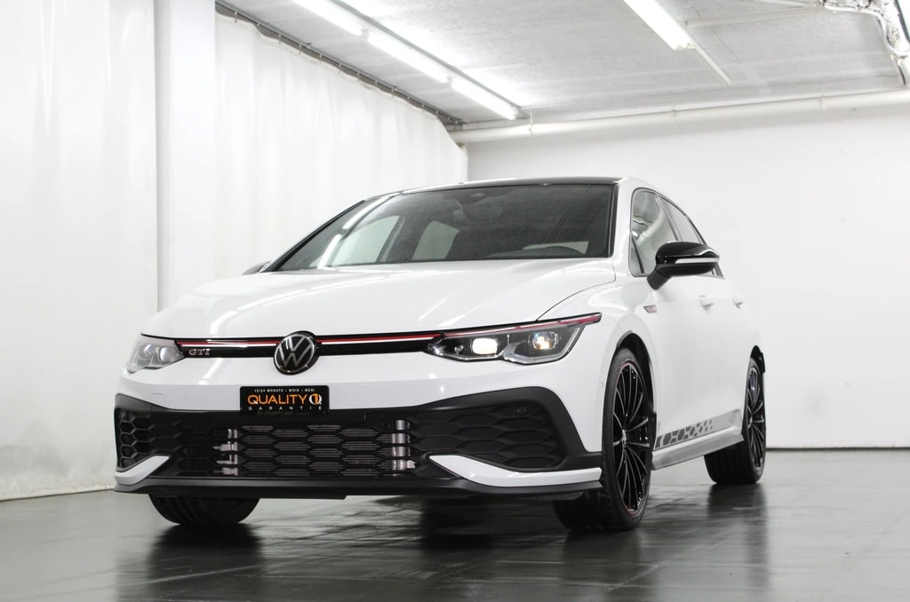 VW Golf 2.0 TSI GTI Clubsport 45 DSG Akrapovic-image-3