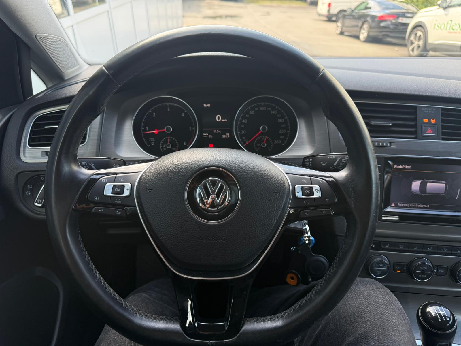 VW Golf 1.6 TDI Comfortline 4Motion-image-6