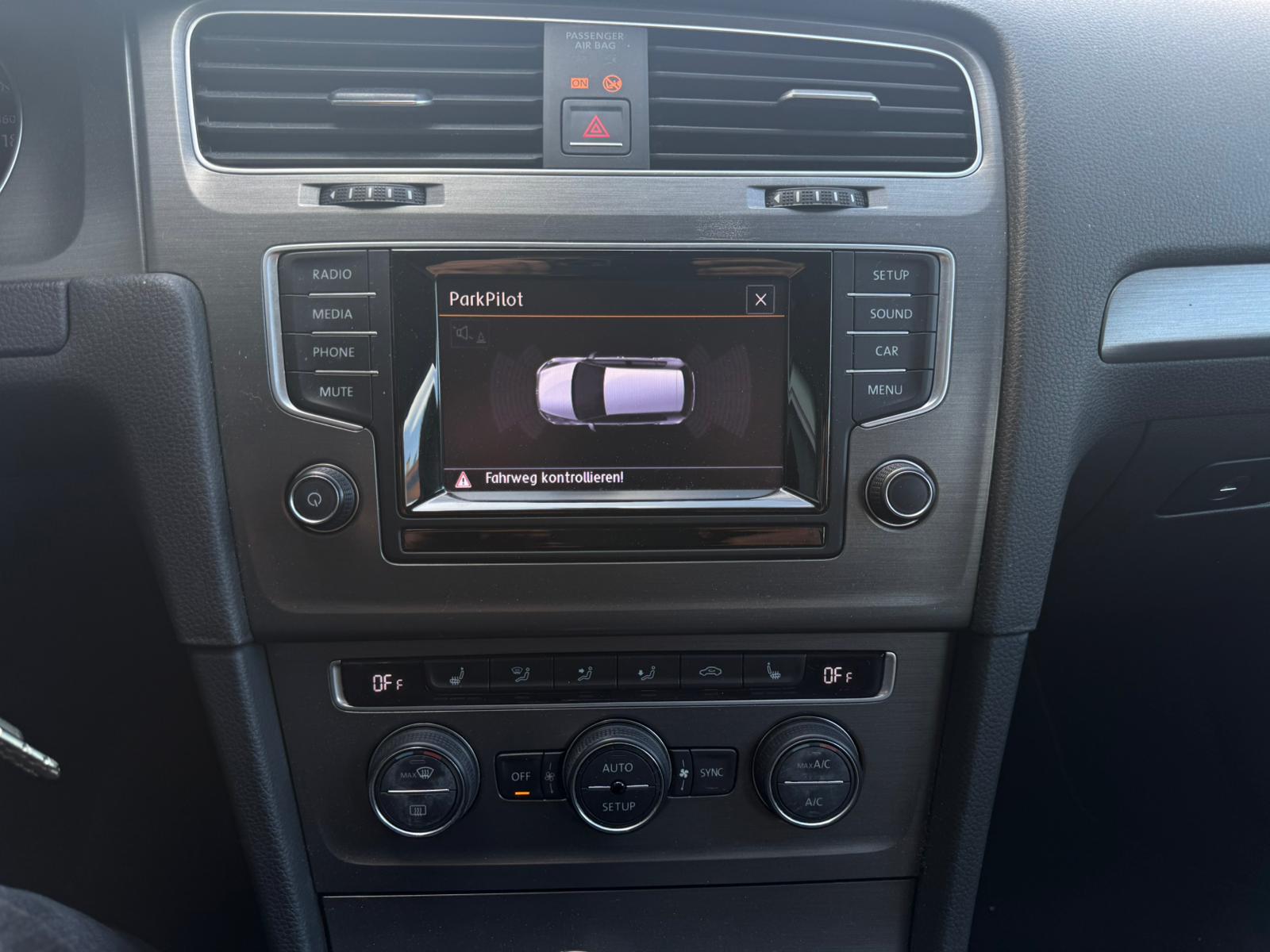 VW Golf 1.6 TDI Comfortline 4Motion-image-8