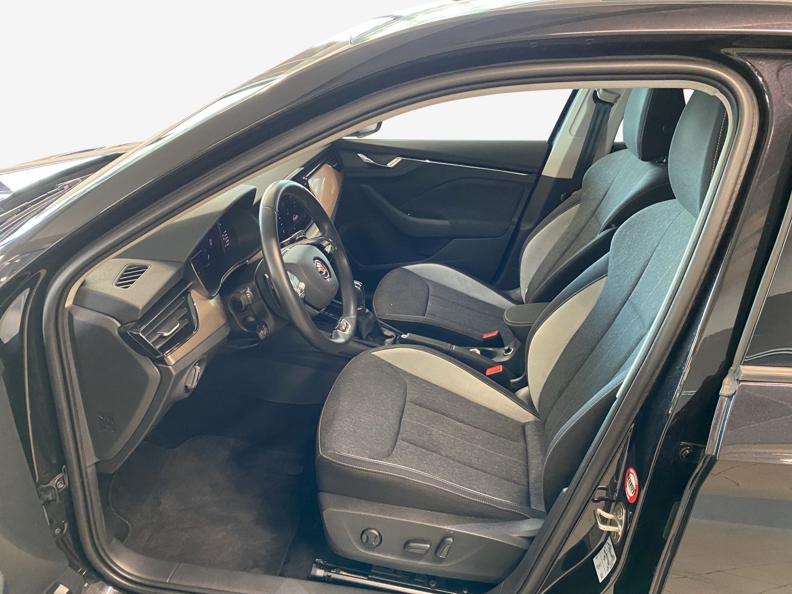 SKODA Scala 1.5 TSI ACT Style DSG-image-7