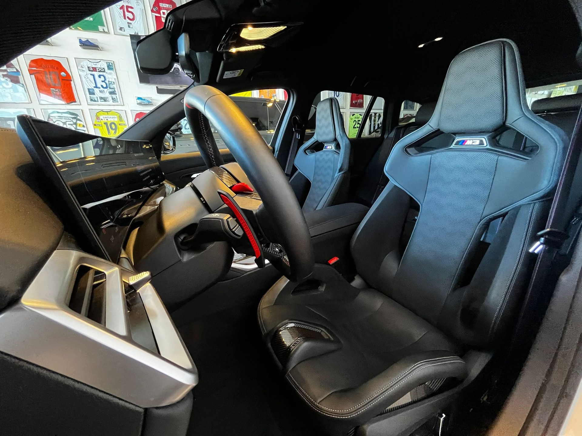 BMW M3 Touring xDrive Competition M-image-12