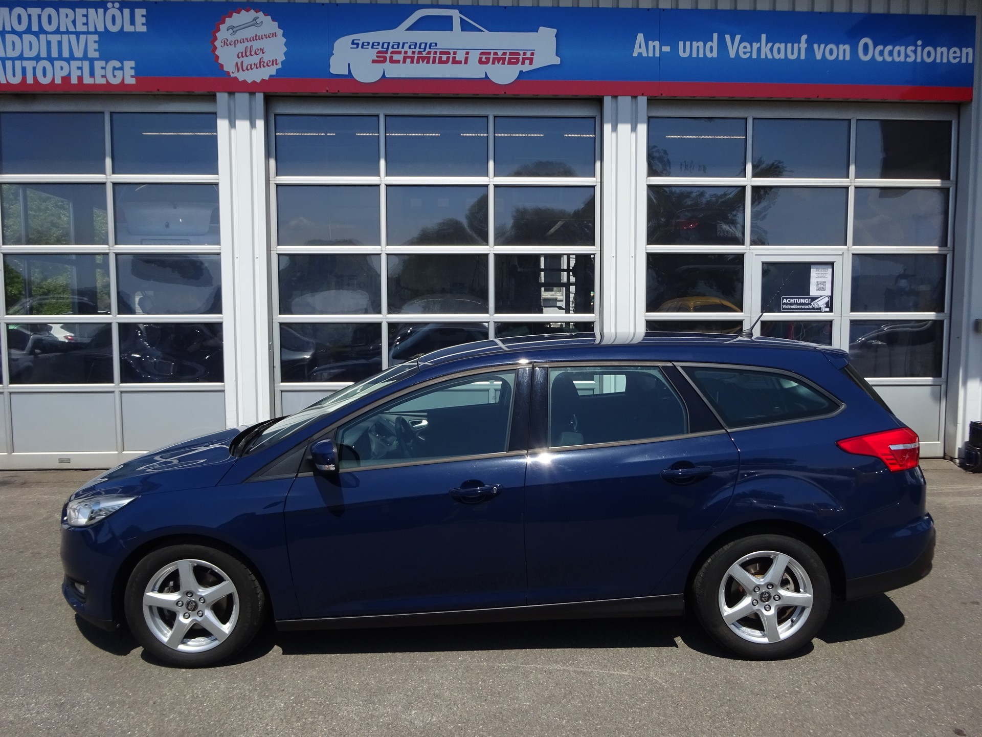 FORD Focus 1.5 TDCi Carving PowerShift-image-5