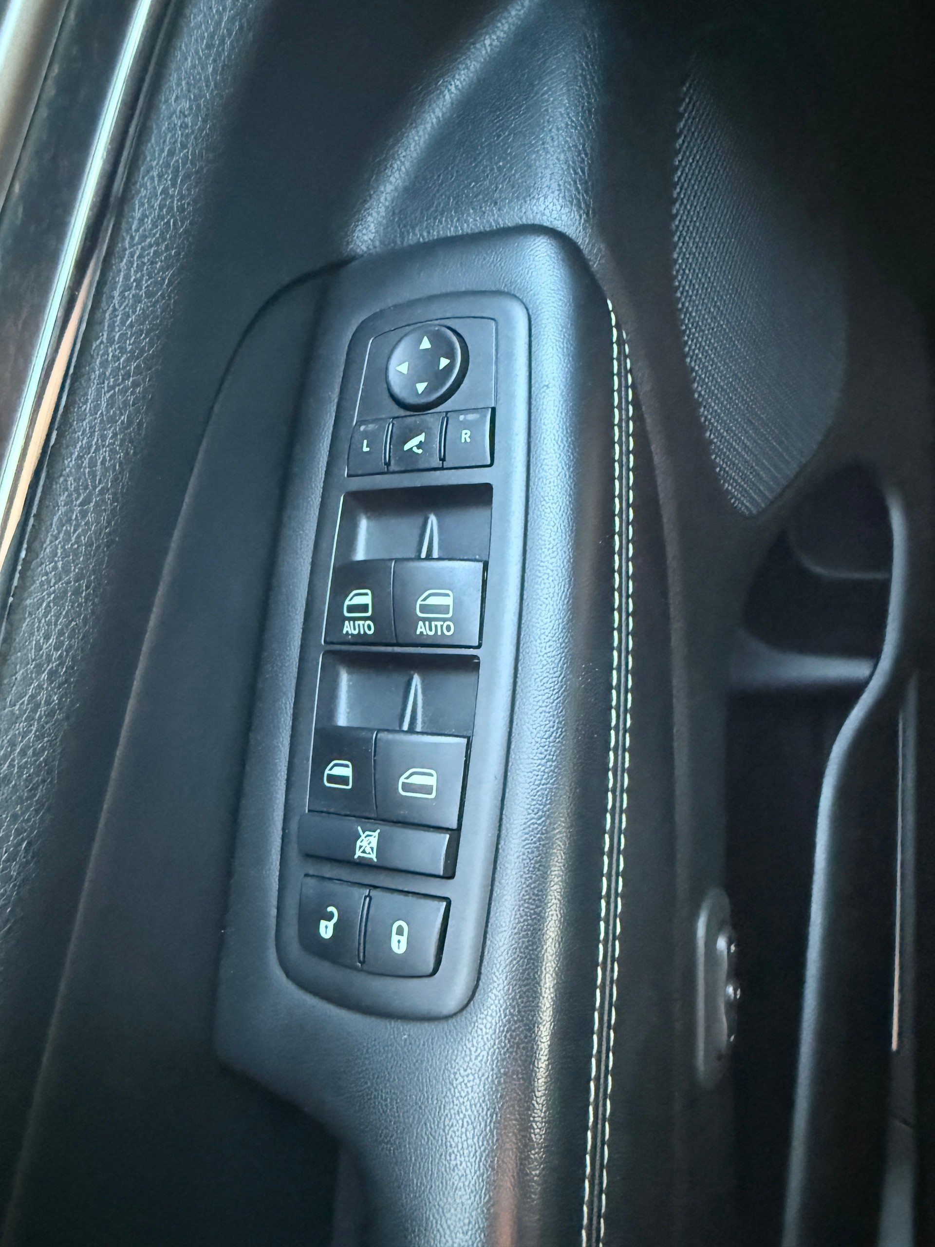 JEEP Grand Cherokee 3.0 CRD Limited Automatic *20" ALU* AHK * FRISCH MFK*-image-28