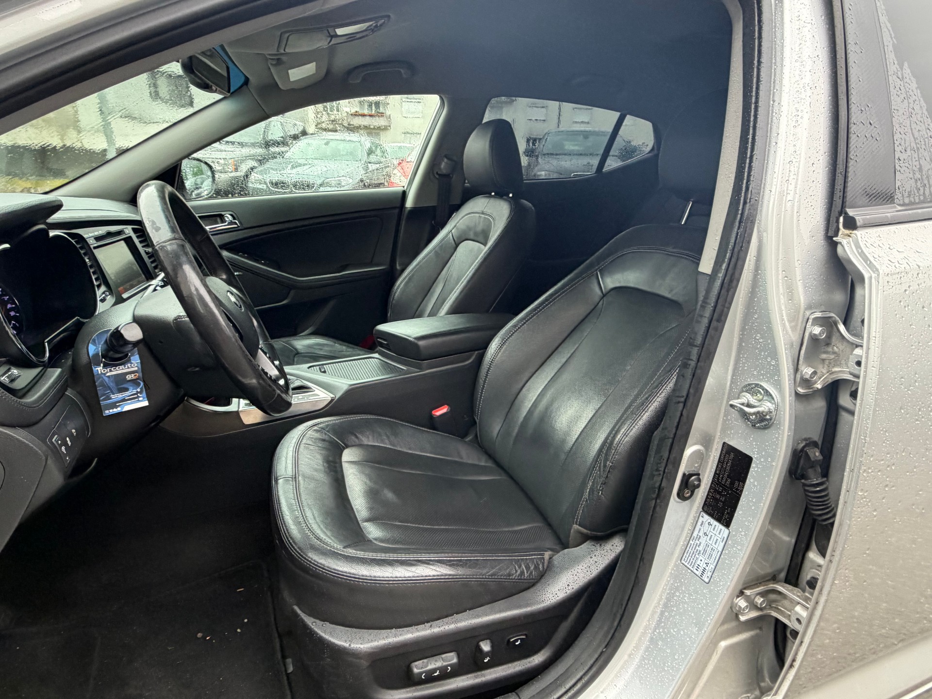 KIA Optima 2.0 CVVT Hybrid Automatic-image-9