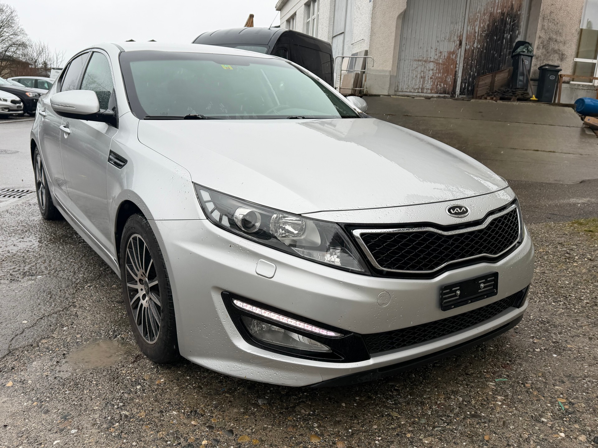 KIA Optima 2.0 CVVT Hybrid Automatic-image-0