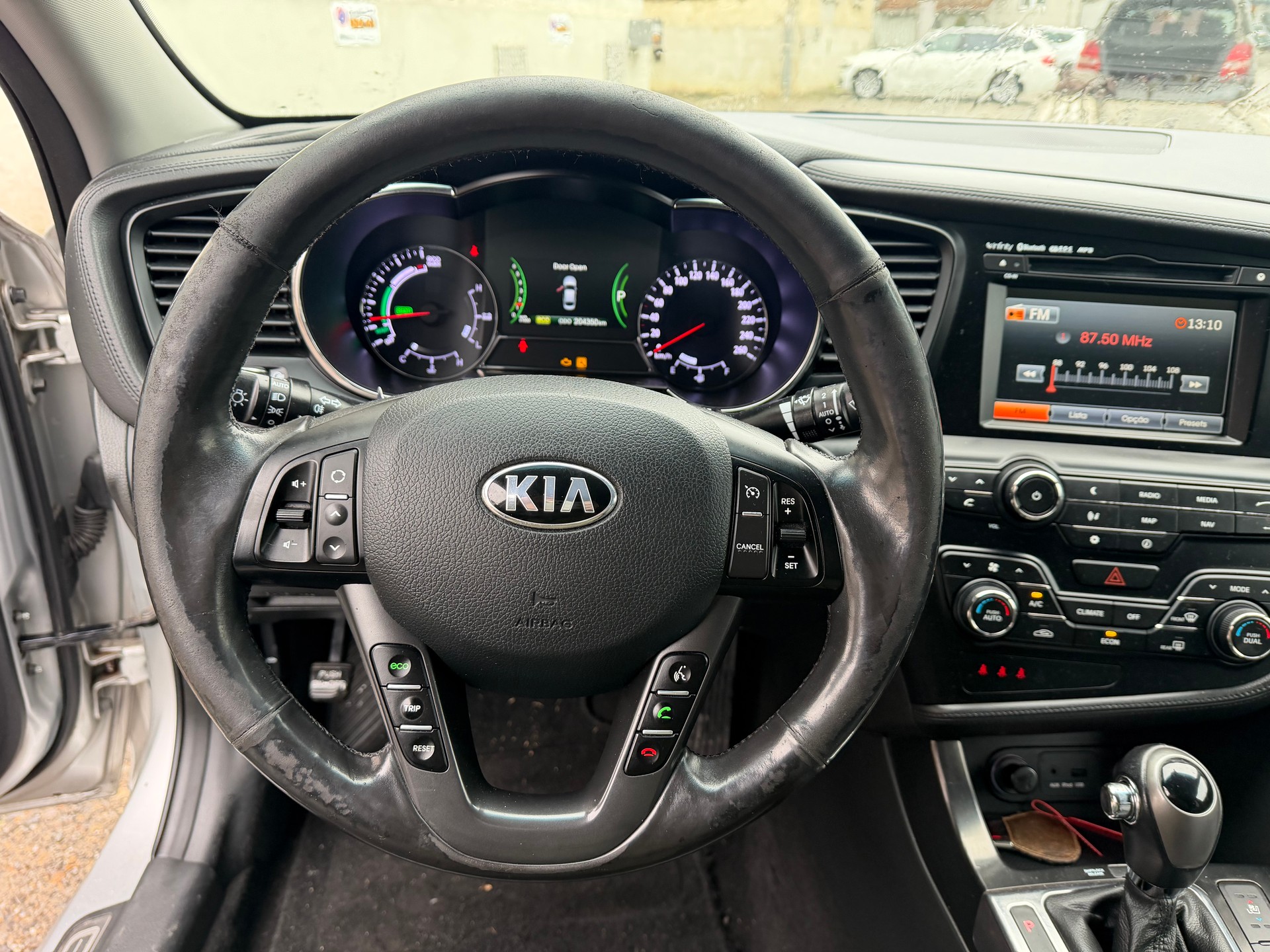 KIA Optima 2.0 CVVT Hybrid Automatic-image-14