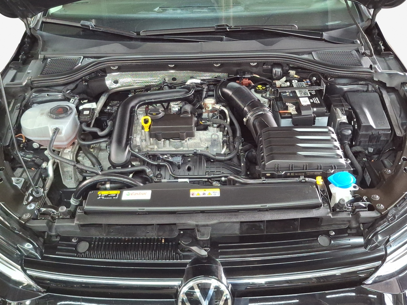 VW Golf 1.0 TSI Value-image-15