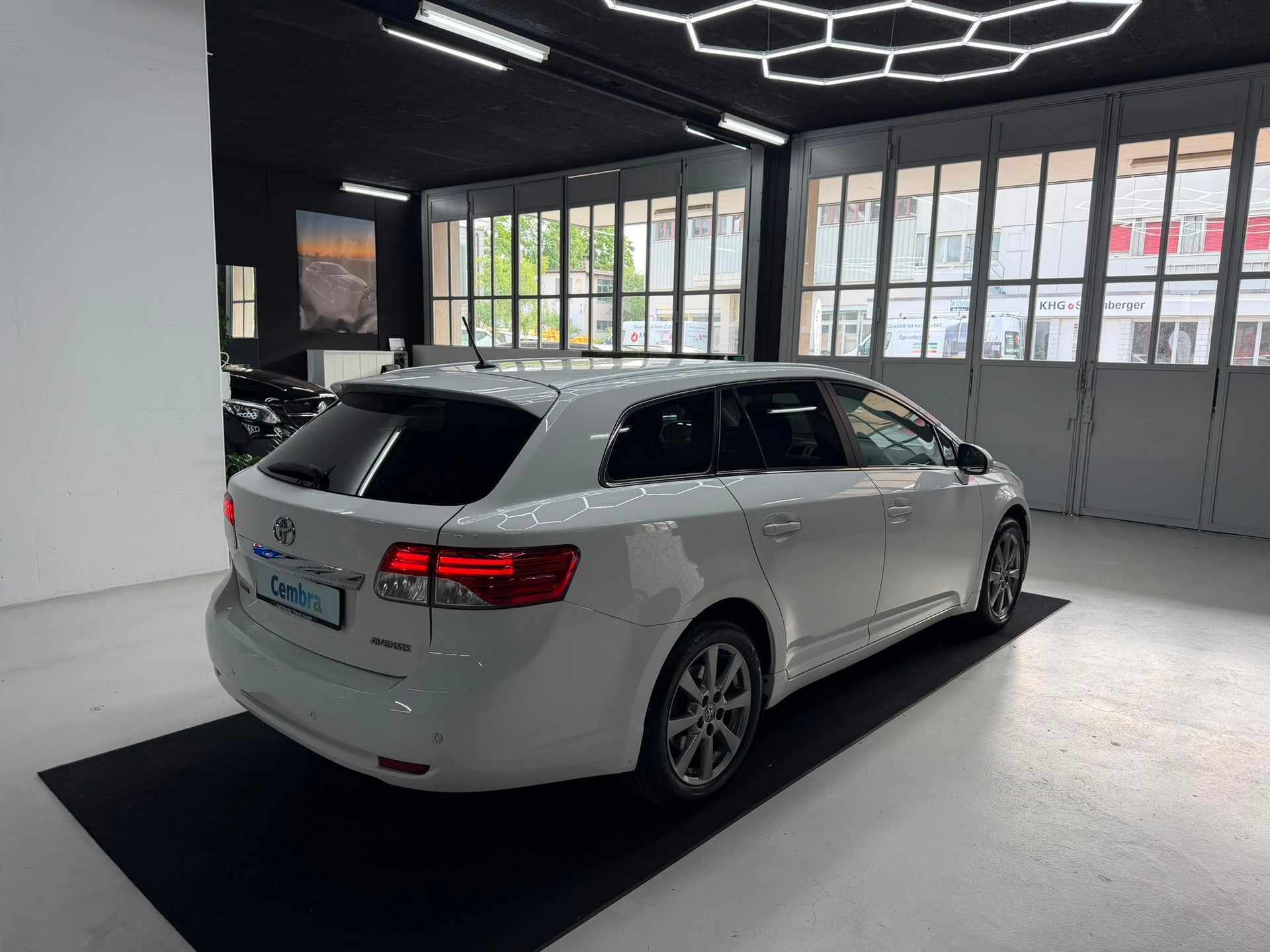 TOYOTA Avensis Sportswagon 2.0 Sol Premium Multidrive-image-11