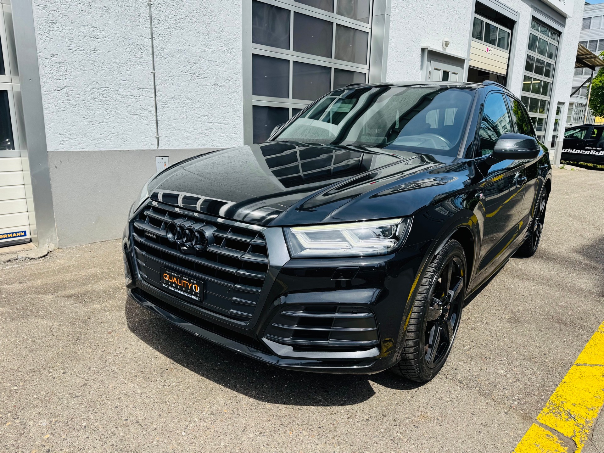 AUDI Q5 2.0 TDI sport quattro S-tronic-image-2