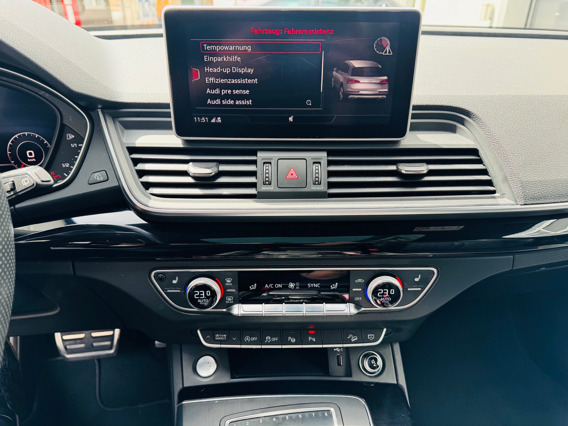 AUDI Q5 2.0 TDI sport quattro S-tronic-image-13