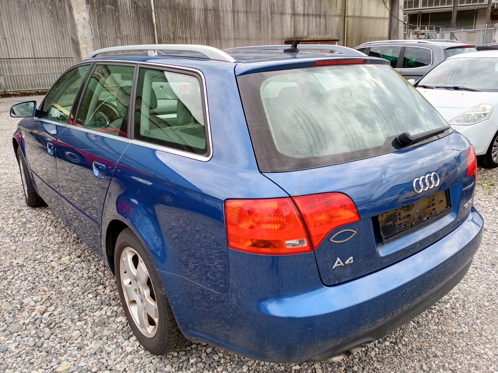 AUDI A4 Avant 1.9 TDI-image-4