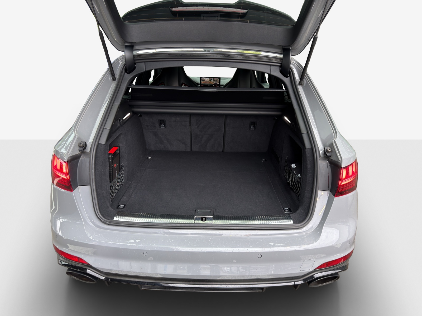 AUDI RS4 Avant quattro tiptronic-image-12