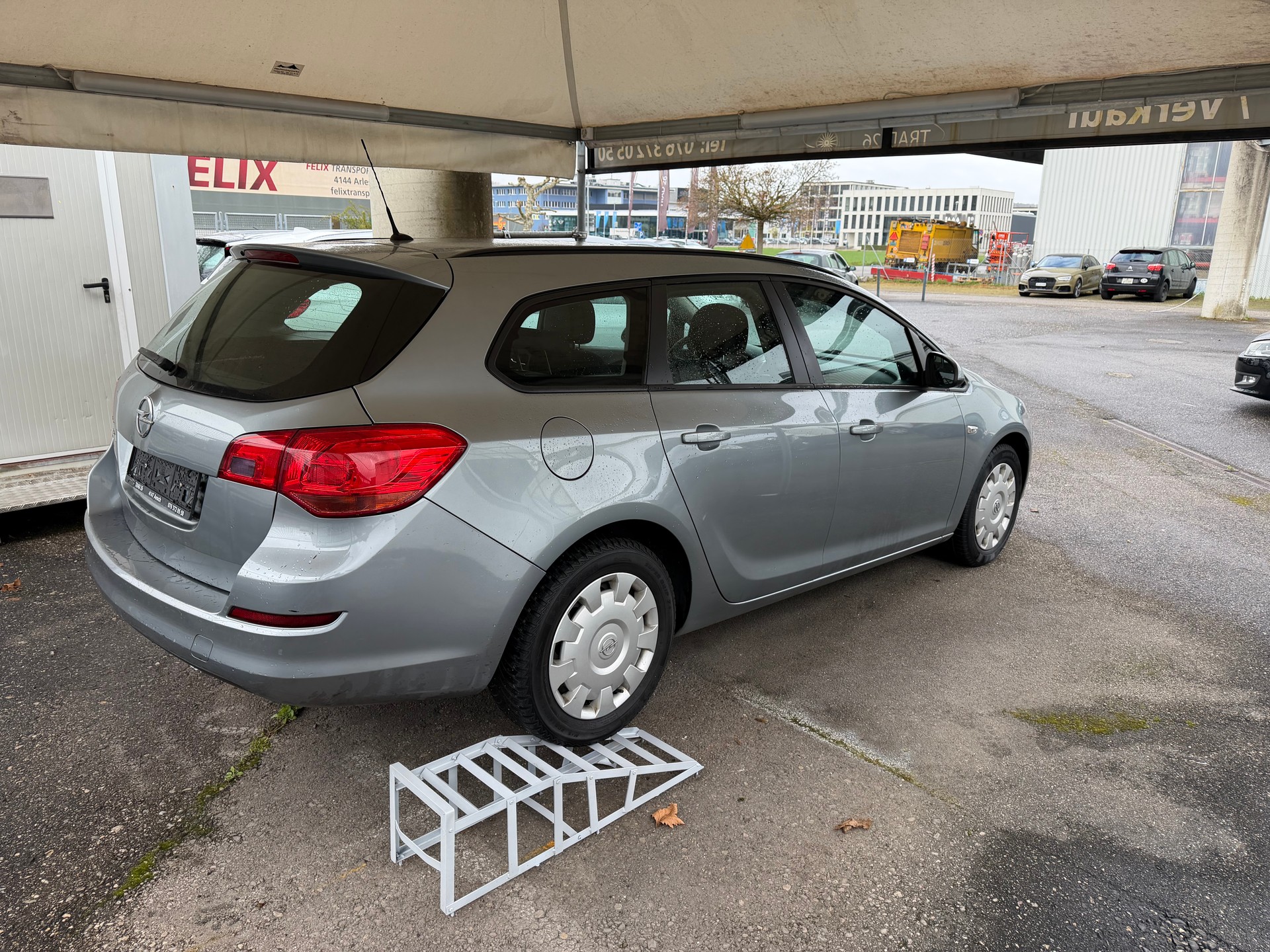 OPEL Astra SportsTourer 1.6i 16V Automatic-image-3