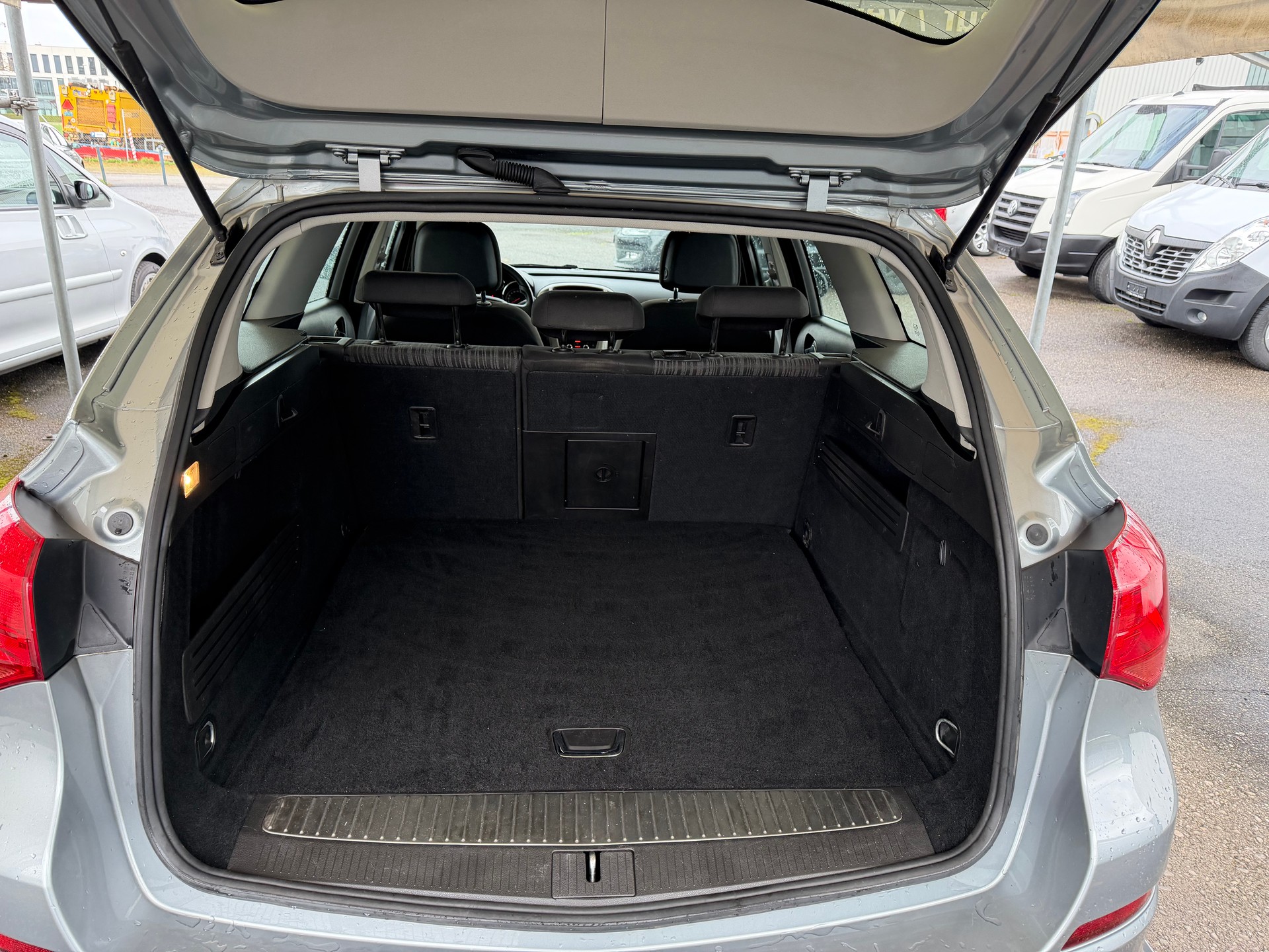 OPEL Astra SportsTourer 1.6i 16V Automatic-image-4