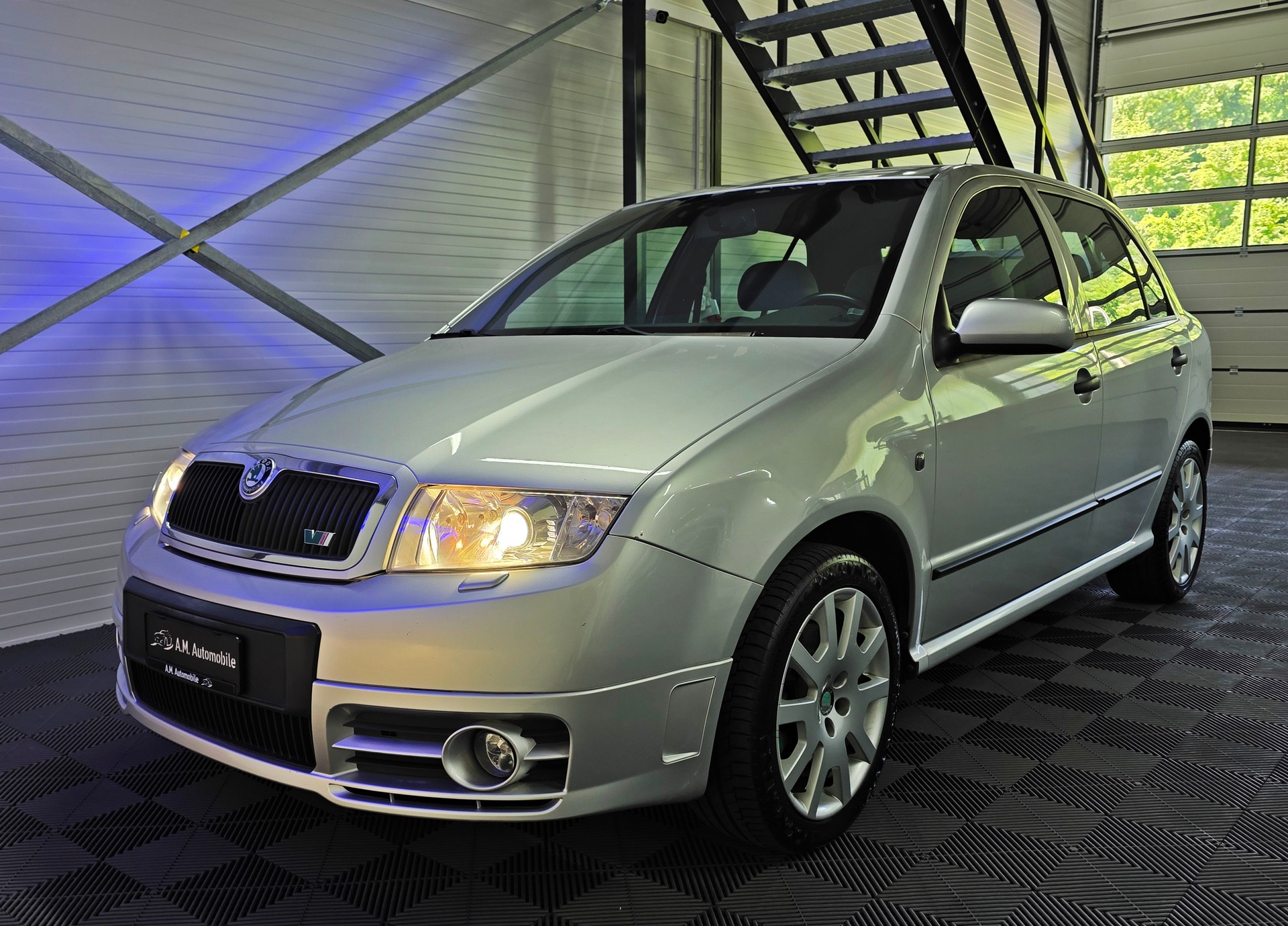 SKODA Fabia 1.9 TDI RS-image-8