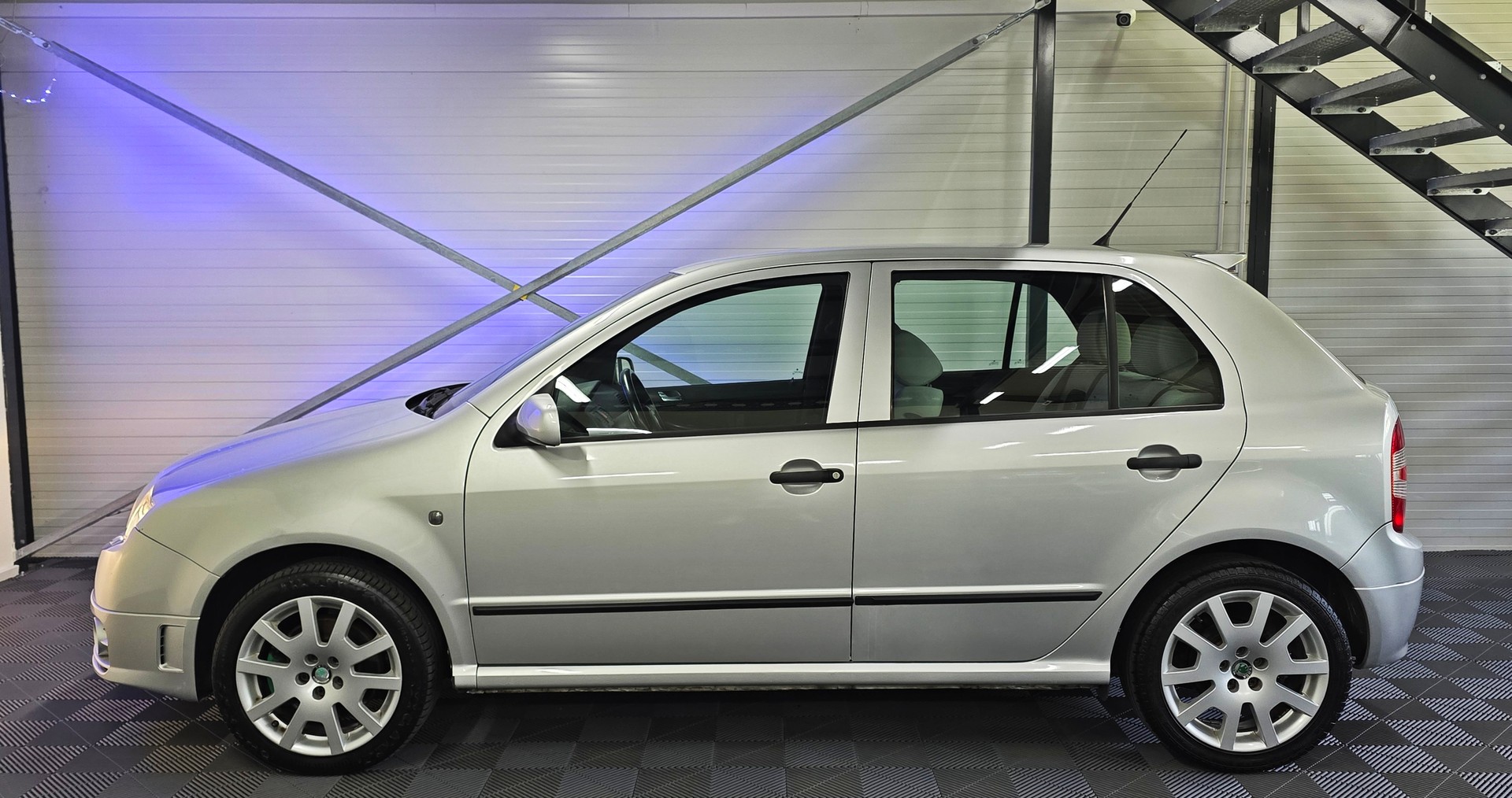 SKODA Fabia 1.9 TDI RS-image-7