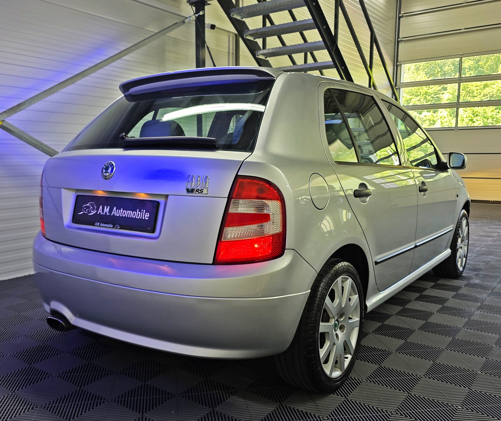 SKODA Fabia 1.9 TDI RS-image-4