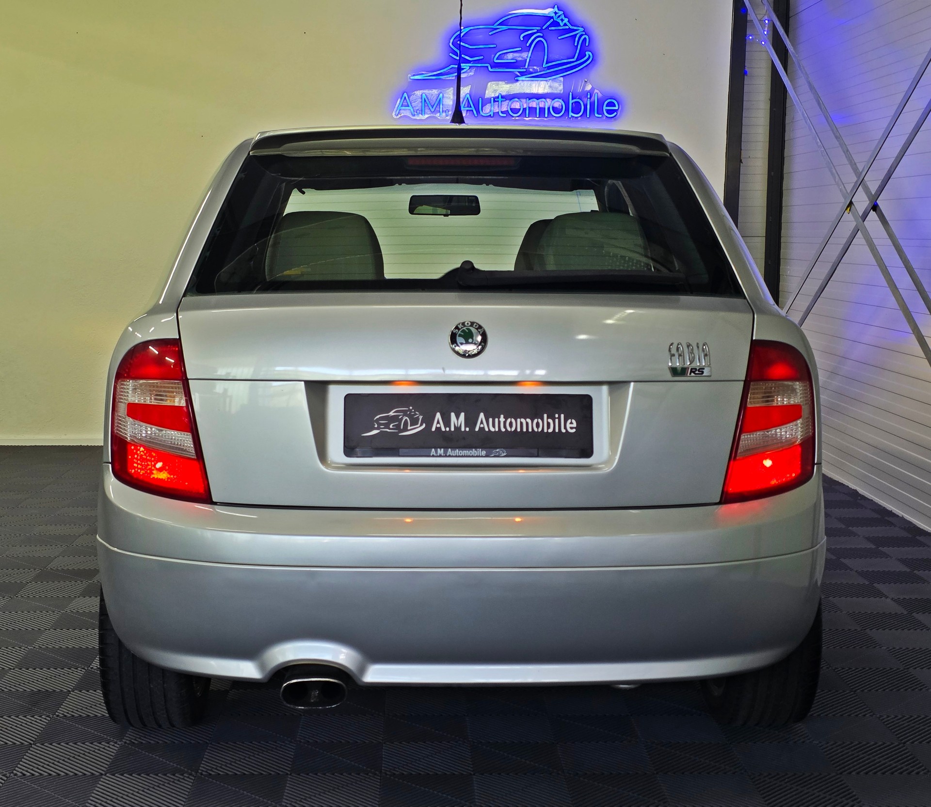 SKODA Fabia 1.9 TDI RS-image-6