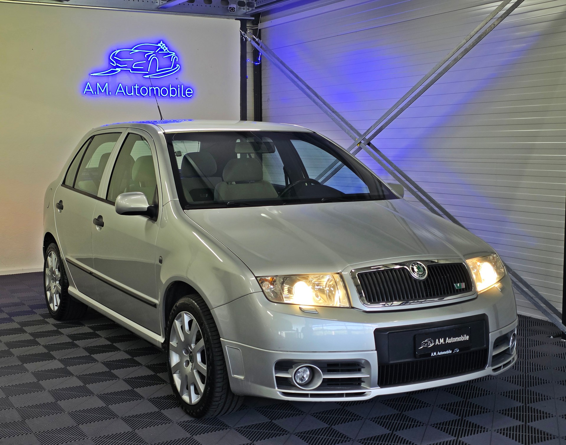 SKODA Fabia 1.9 TDI RS-image-0