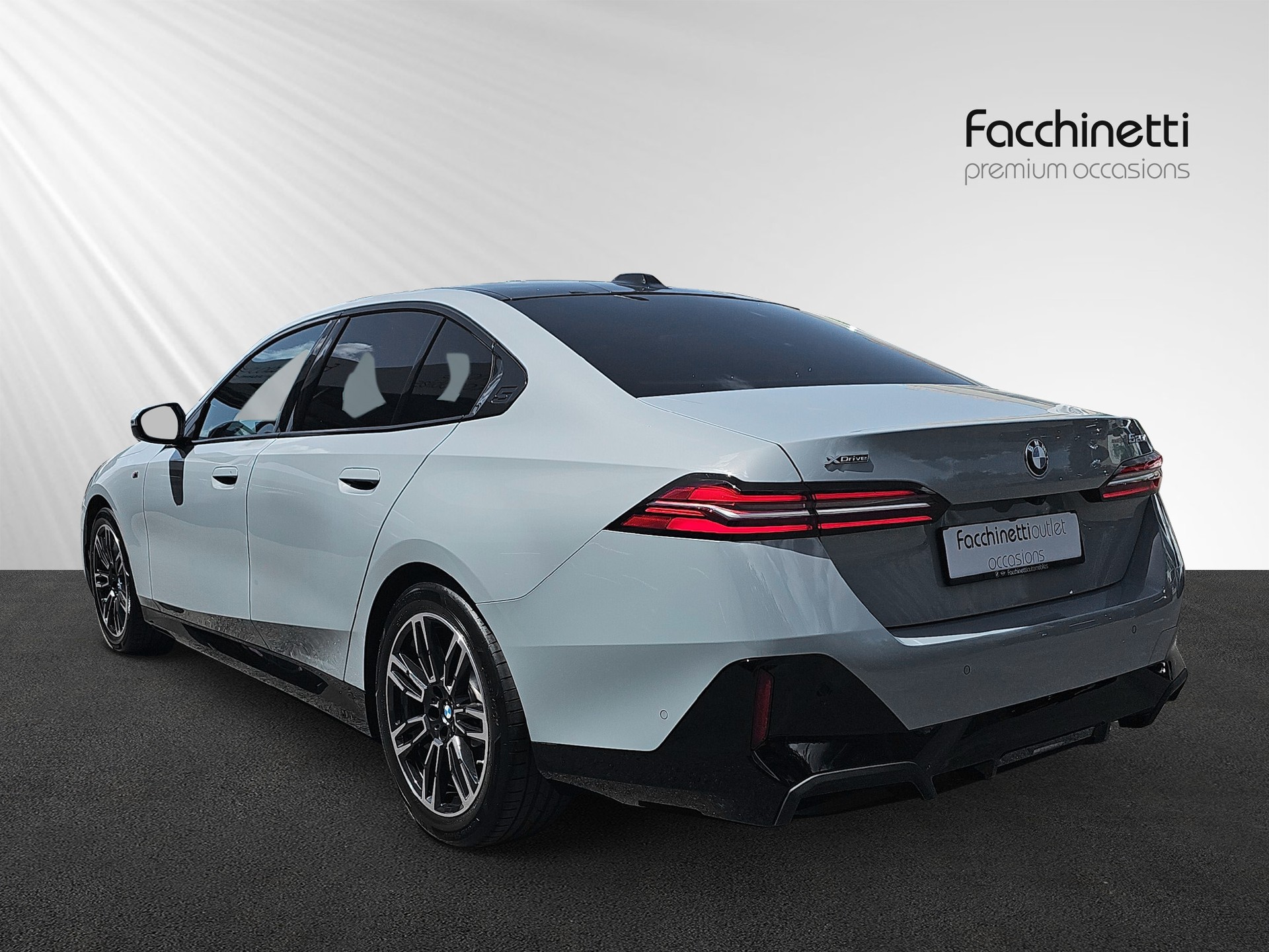 BMW 520d xDrive 48V M Sport Steptronic-showroom-element-2