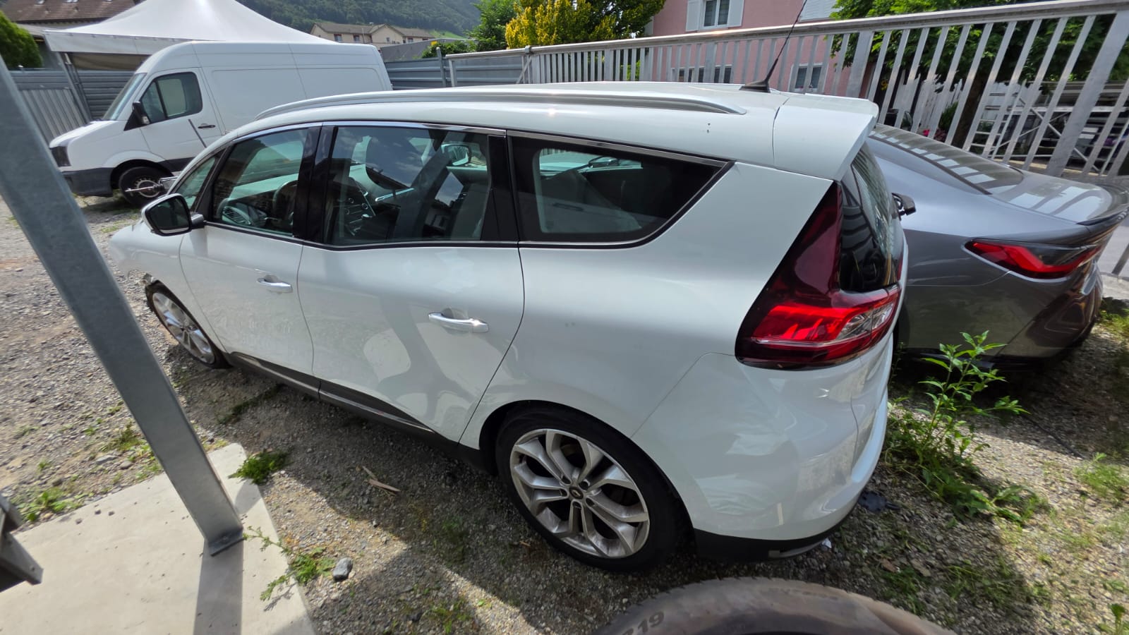 RENAULT Grand Scénic 1.3 16V Turbo Business-image-2