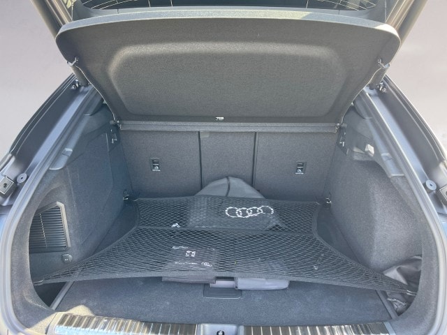 AUDI Q3 Sportback e-hybrid 200 kW S tronig-image-18