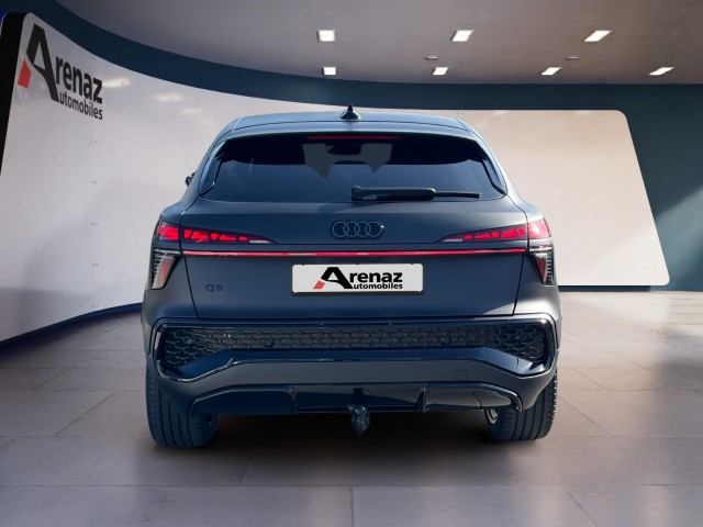 AUDI Q3 Sportback e-hybrid 200 kW S tronig-image-3