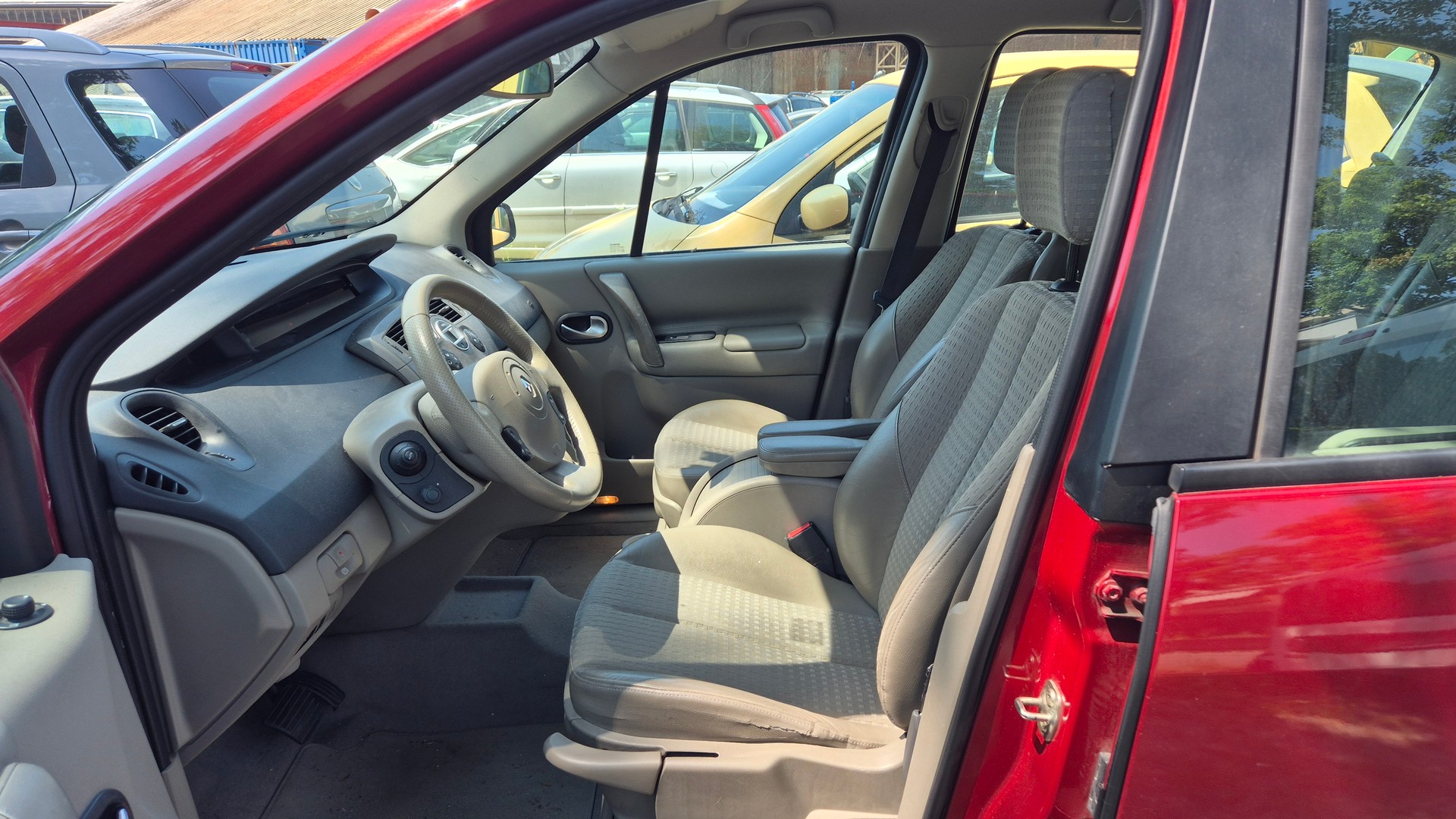 RENAULT Scénic 2.0 16V Authentique Confort-image-5