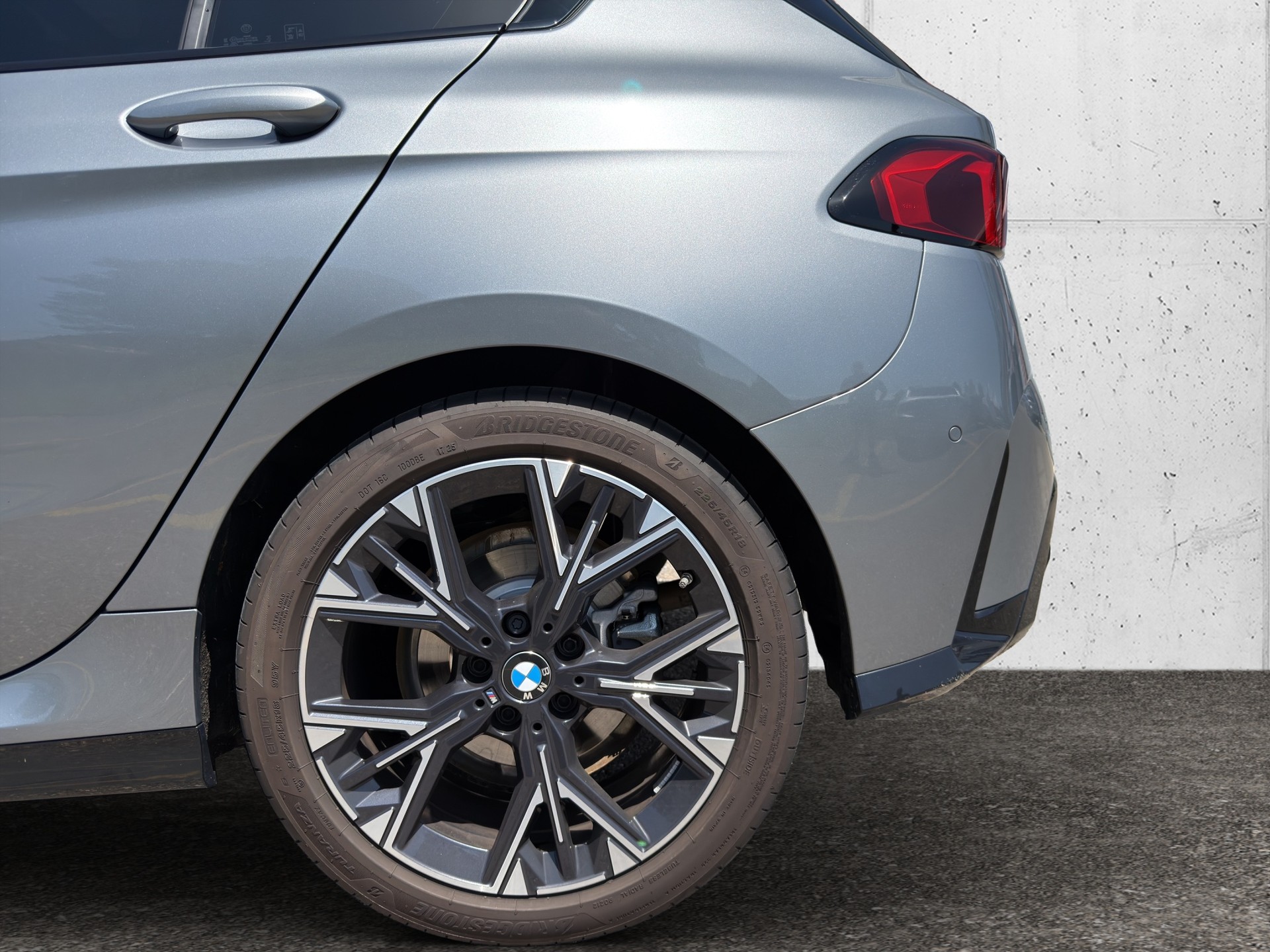 BMW 120 M Sport Steptronic-image-5